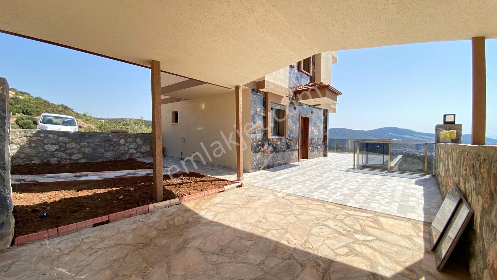 Didim Akbükte Hakim Tepede Full Manzaralı Lüks Villa - Görsel 6