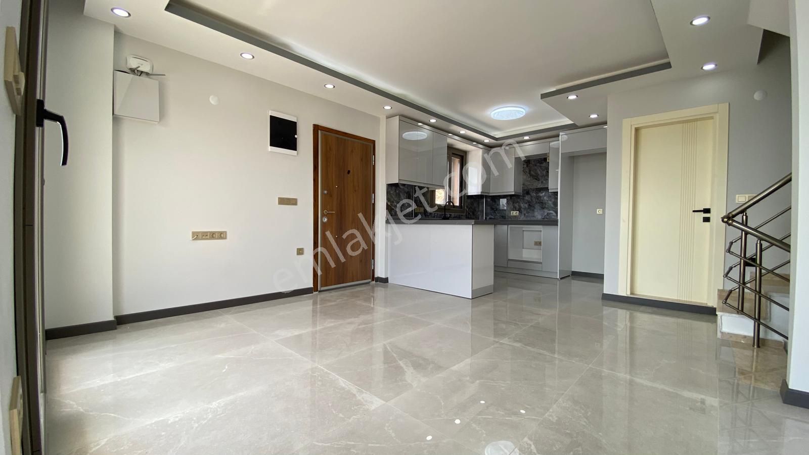 Didim Akbükte Hakim Tepede Full Manzaralı Lüks Villa - Görsel 16