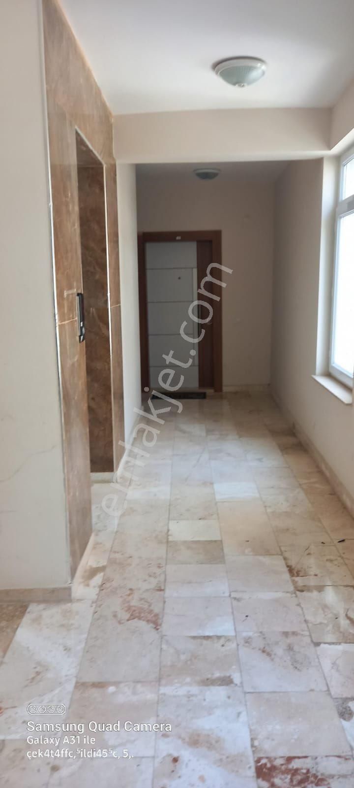 Konyaaltı Hurma Mah.katta Ebeveyn Banyolu 2+1 - Görsel 9