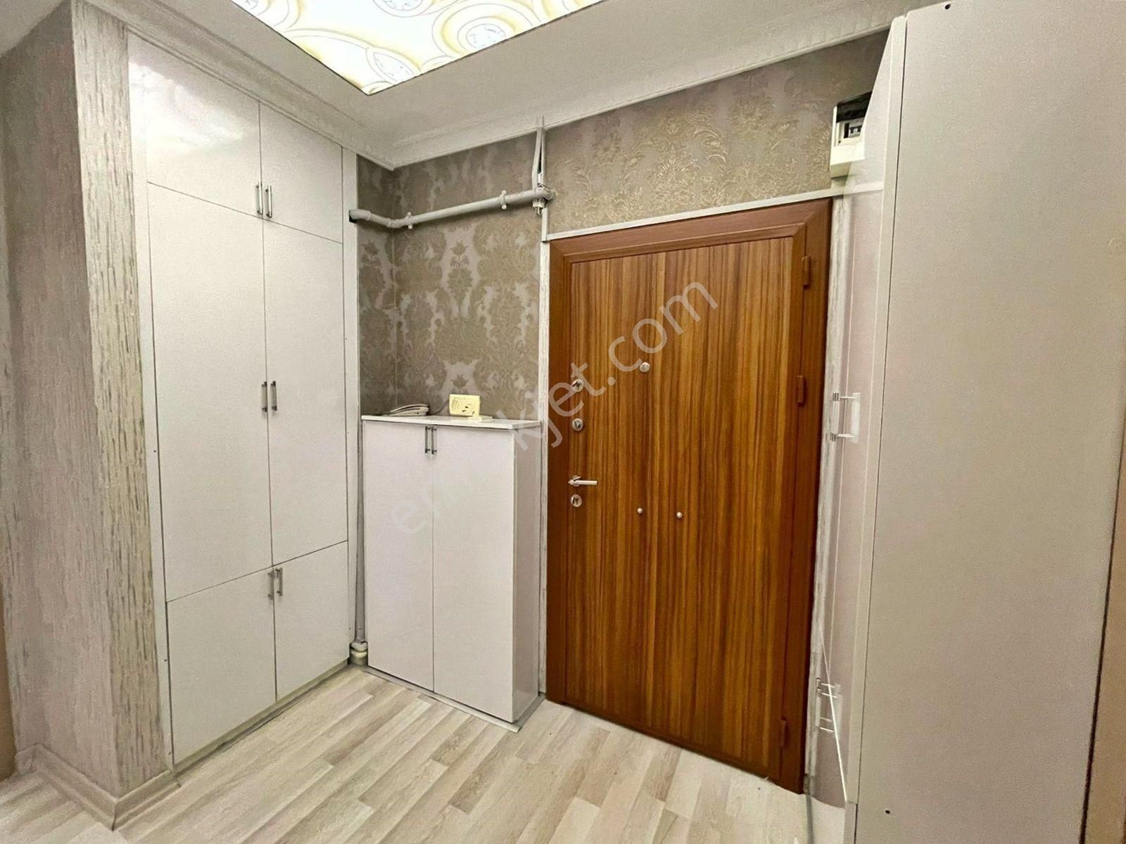 3+1 Bahçeşehir Lokasıyonda Satılık Arakat Daire - Görsel 2