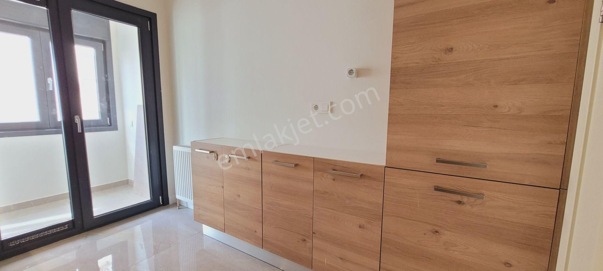 Suadiye Bağdat Caddesine 5.binada Balkonlu 3+1 Net 105m2 Satılık - Görsel 5