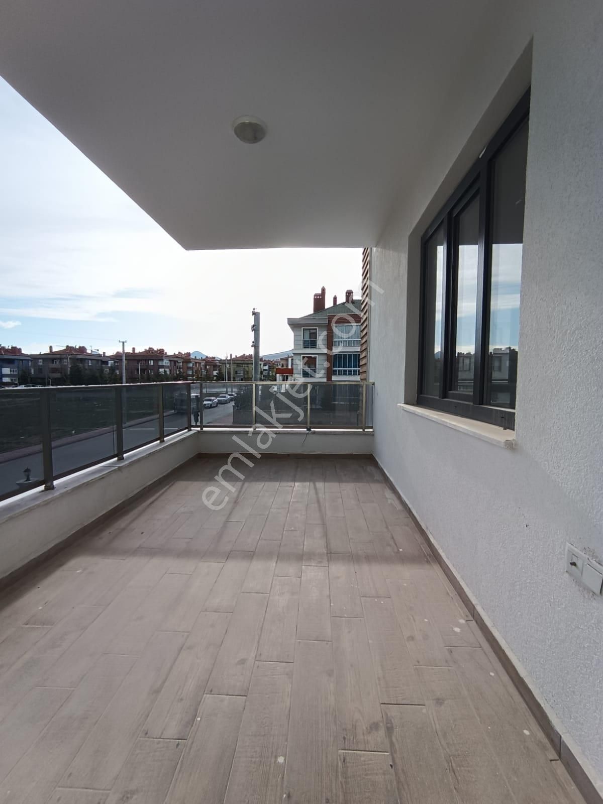 Parsana Mah’de Yeni Stad Civarı 130m² Kızartma Mutfaklı Lüks Sıfır 2.5+1 Lüks Sıfır Daireler - Görsel 13