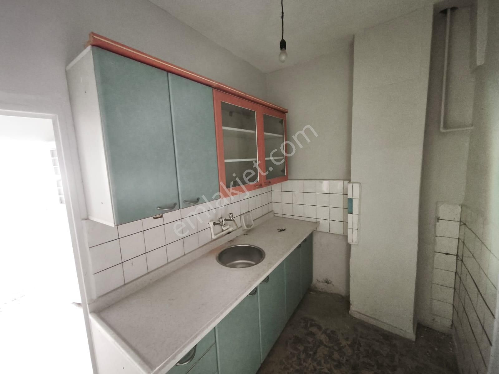 Esse My Home Dan Eski Askerlik Şubesi Karşısı 3 Katlı Mustakil Ev - Görsel 25