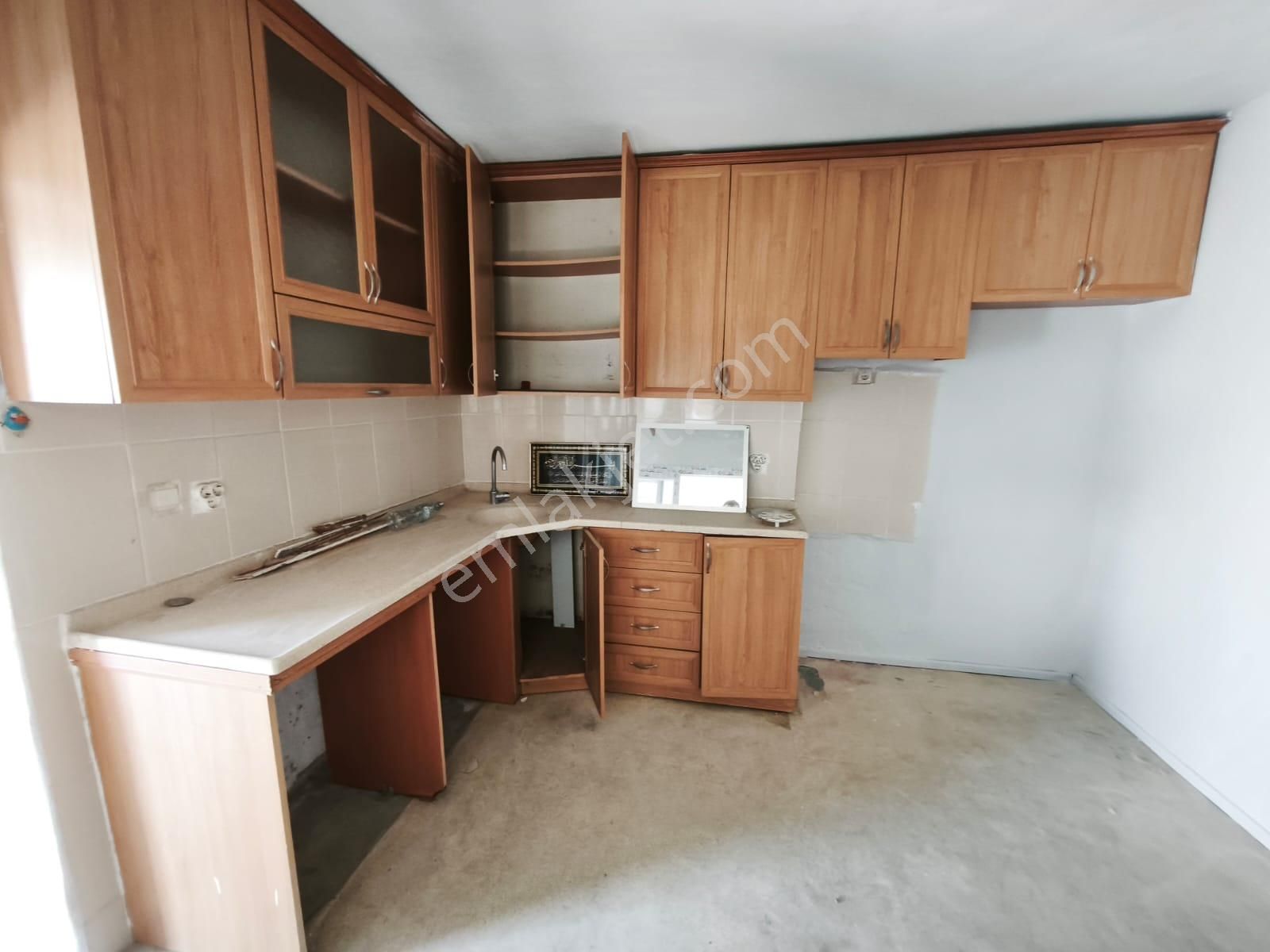 Esse My Home Dan Eski Askerlik Şubesi Karşısı 3 Katlı Mustakil Ev - Görsel 2