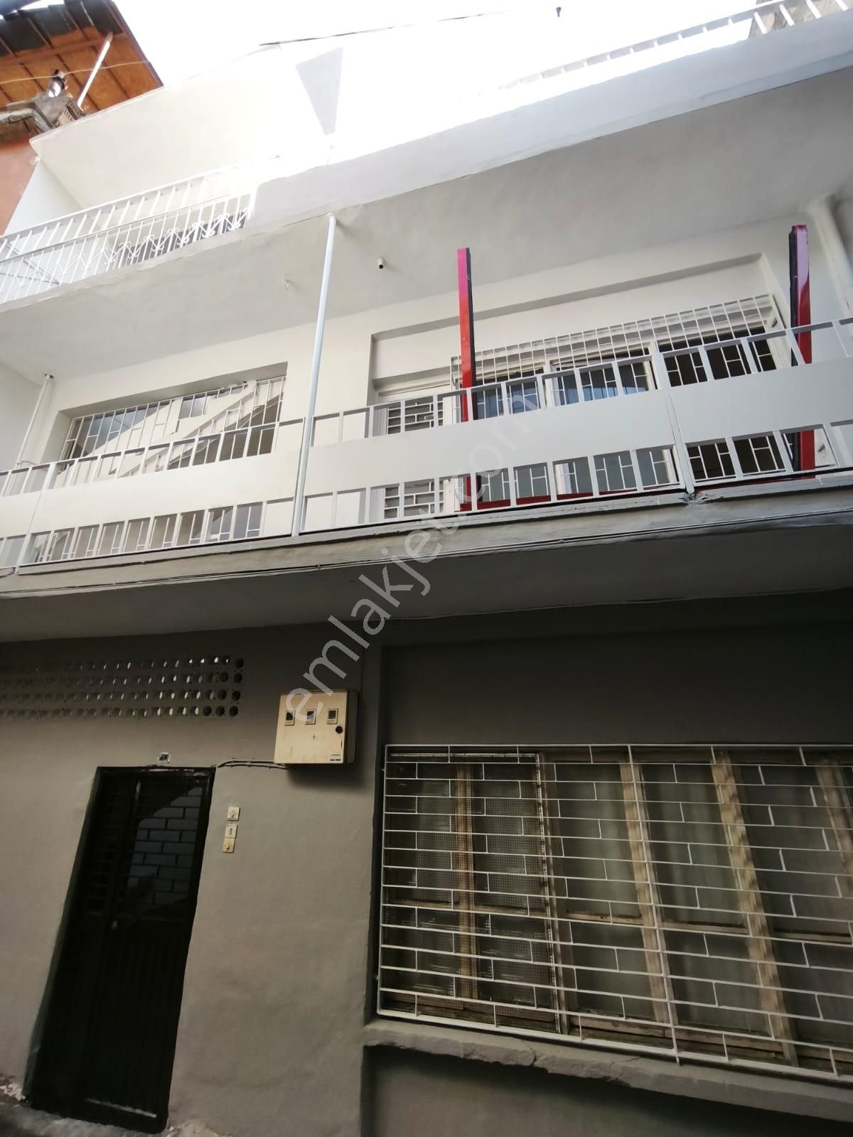 Esse My Home Dan Eski Askerlik Şubesi Karşısı 3 Katlı Mustakil Ev - Görsel 35