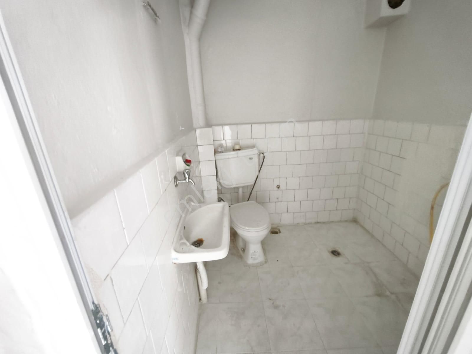 Esse My Home Dan Eski Askerlik Şubesi Karşısı 3 Katlı Mustakil Ev - Görsel 12