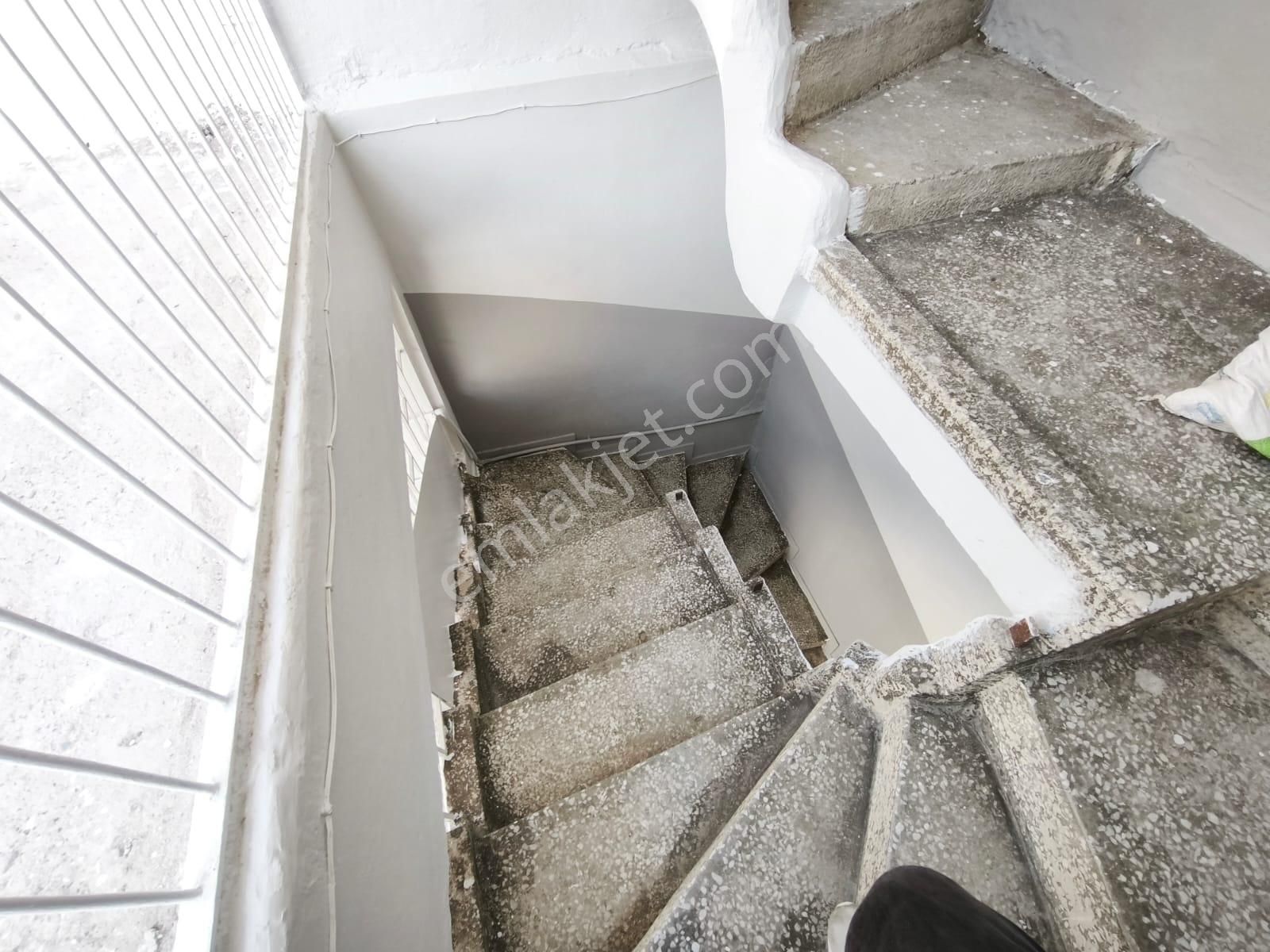 Esse My Home Dan Eski Askerlik Şubesi Karşısı 3 Katlı Mustakil Ev - Görsel 20