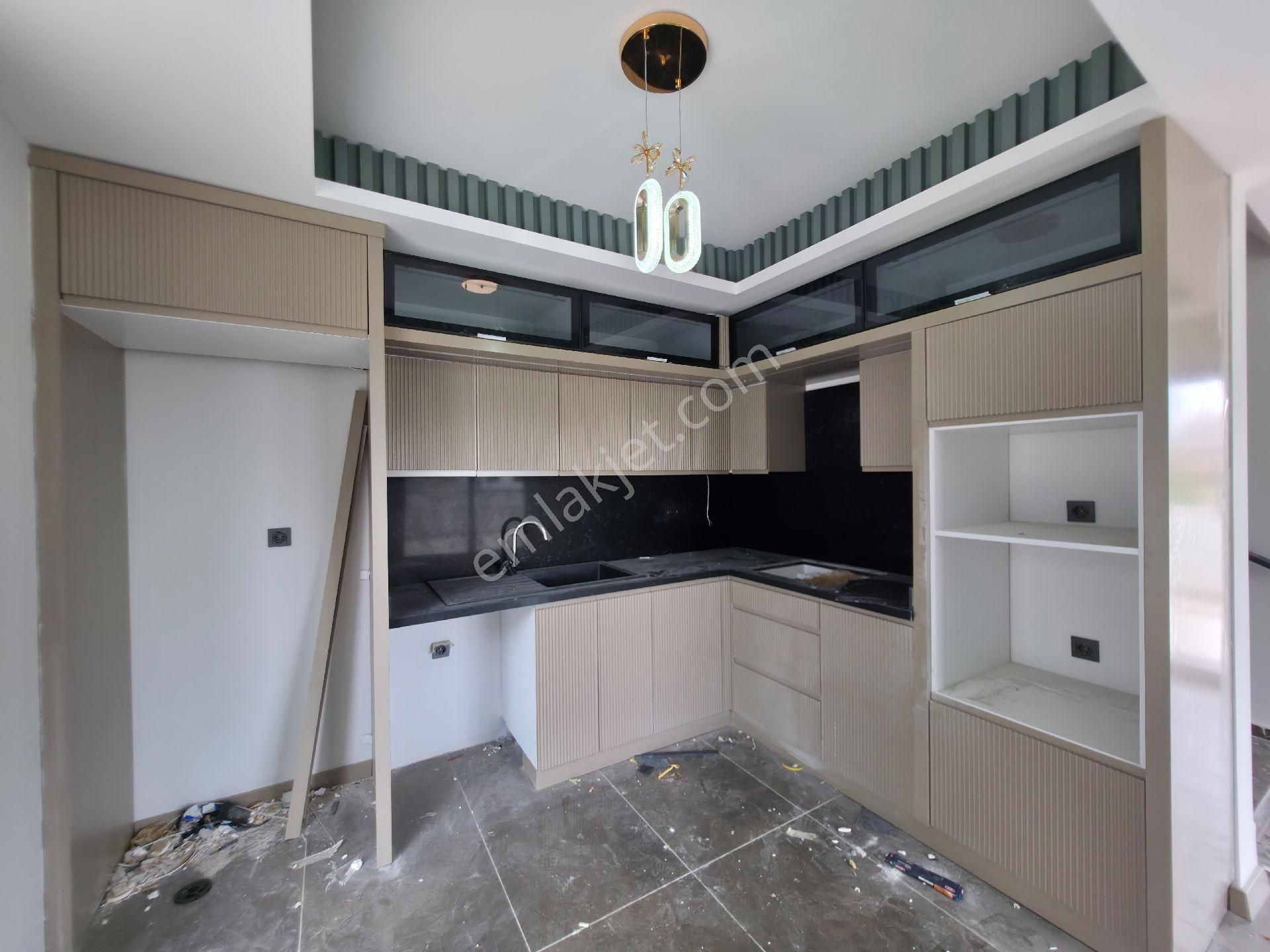 3 Oda 1 Salon Ebeveyn Banyolu, Anayola Yakın Villa - Görsel 4