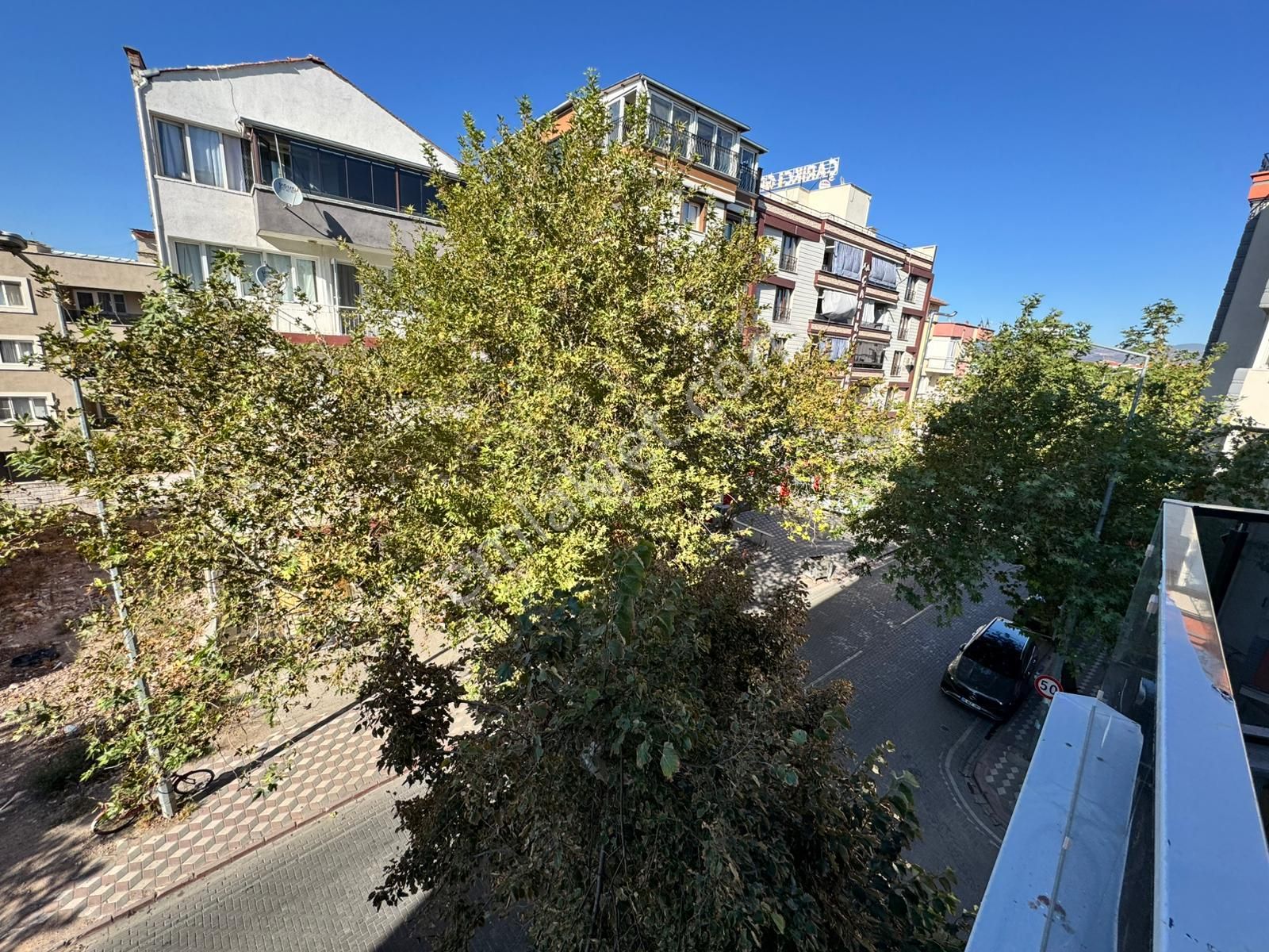 Atatürk Mahallesinde 3+1 Lüks Daire - Görsel 3