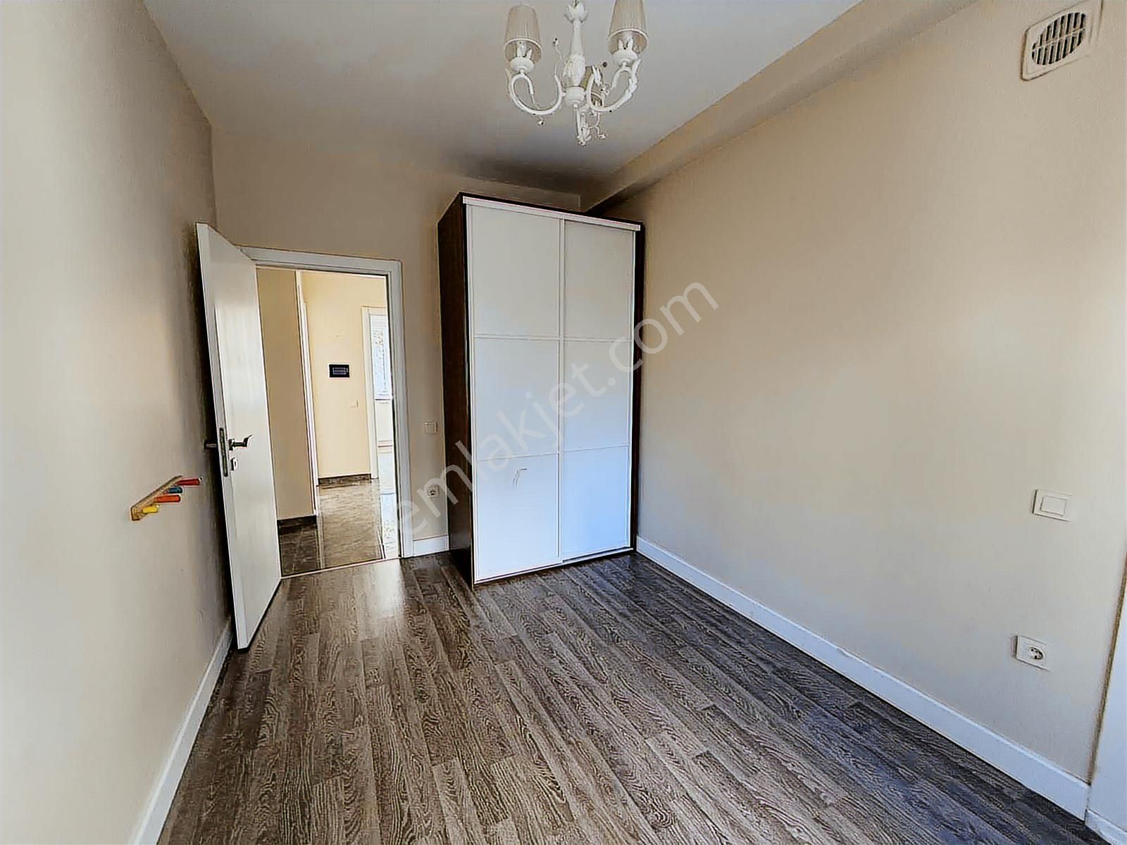 Oben'den Şenesenevler'de Ebeveyn Banyolu Balkonlu 3+1 120m² Net - Görsel 8
