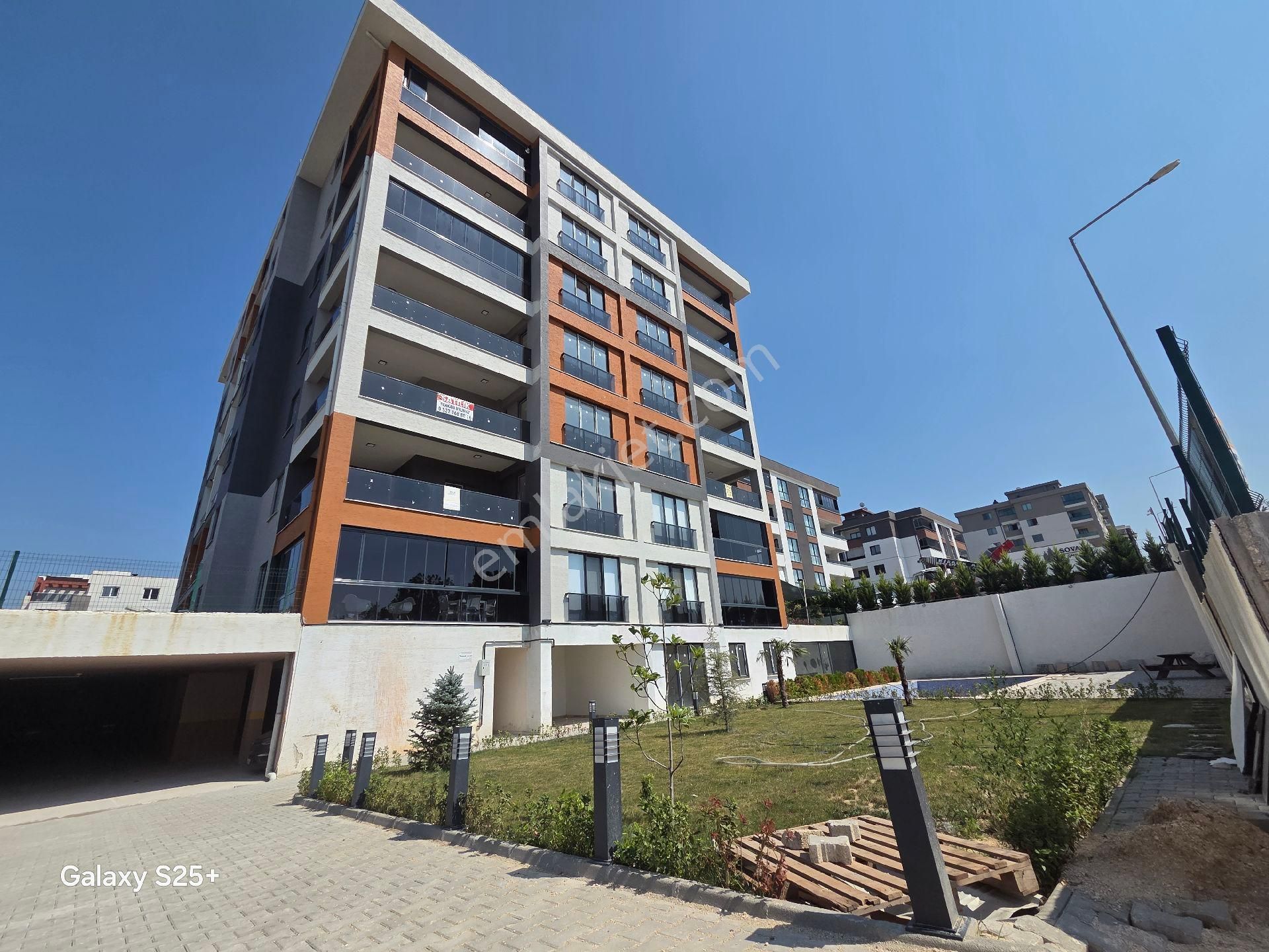 Kayapa Çamlık Örencik Caddesinde 3+1 Satılık Büyük Daire