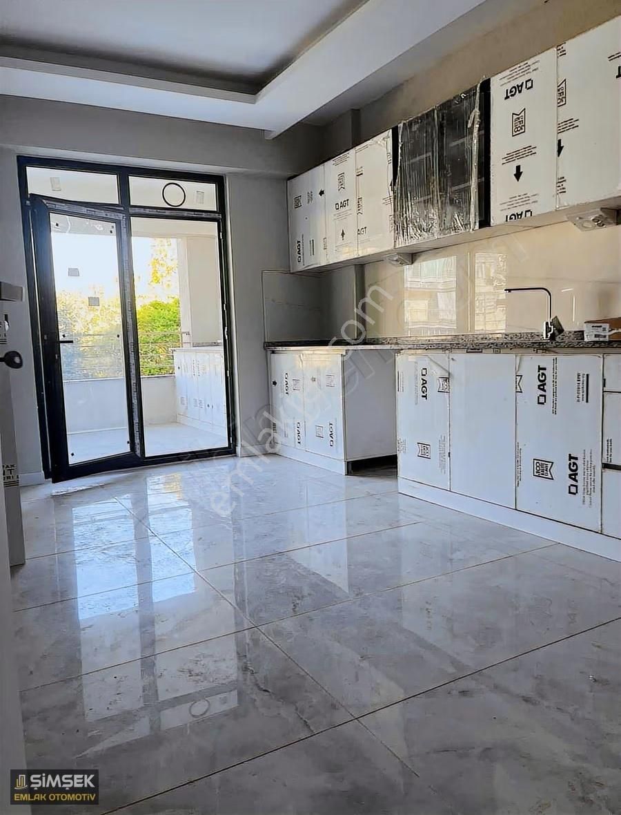 Altı Yol Civarı Uluırmak Mezarlığı Karşısı 4+1 Lüks Daire - Görsel 14