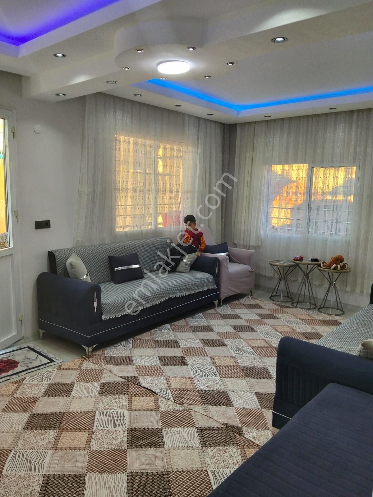 3 Katlı Teraslı Caddeye Yakın Satılık Müstakil Köşe Bina - Görsel 5