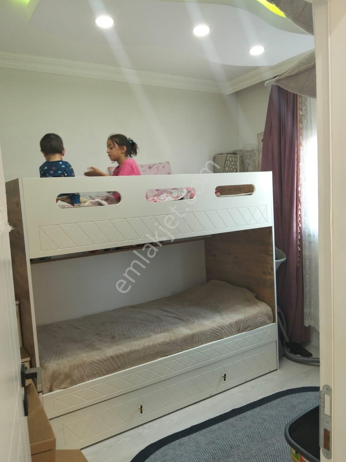 3 Katlı Teraslı Caddeye Yakın Satılık Müstakil Köşe Bina - Görsel 10