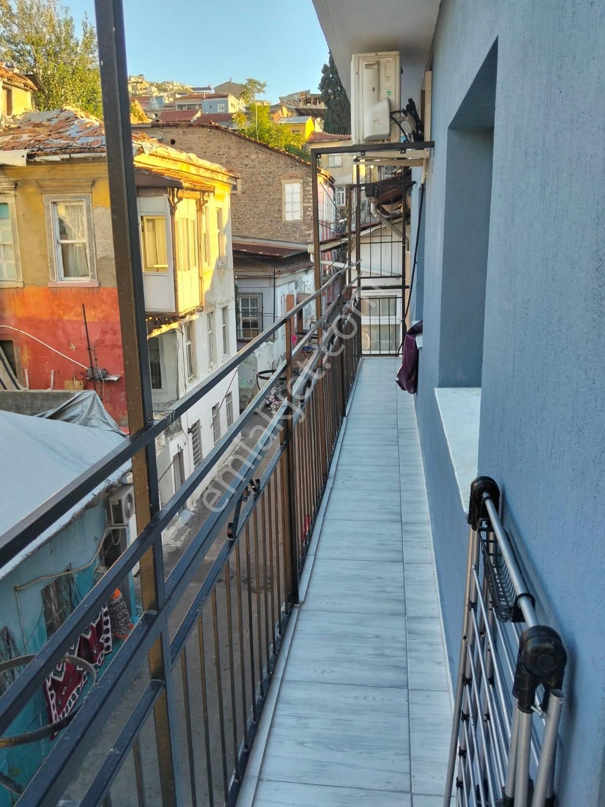 3 Katlı Teraslı Caddeye Yakın Satılık Müstakil Köşe Bina - Görsel 11