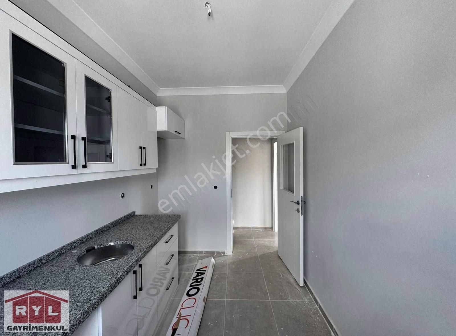 Sancaktepe Veysel Karani Mah Geniş Satılık Boş 5+1 Üst Dubleks - Görsel 15