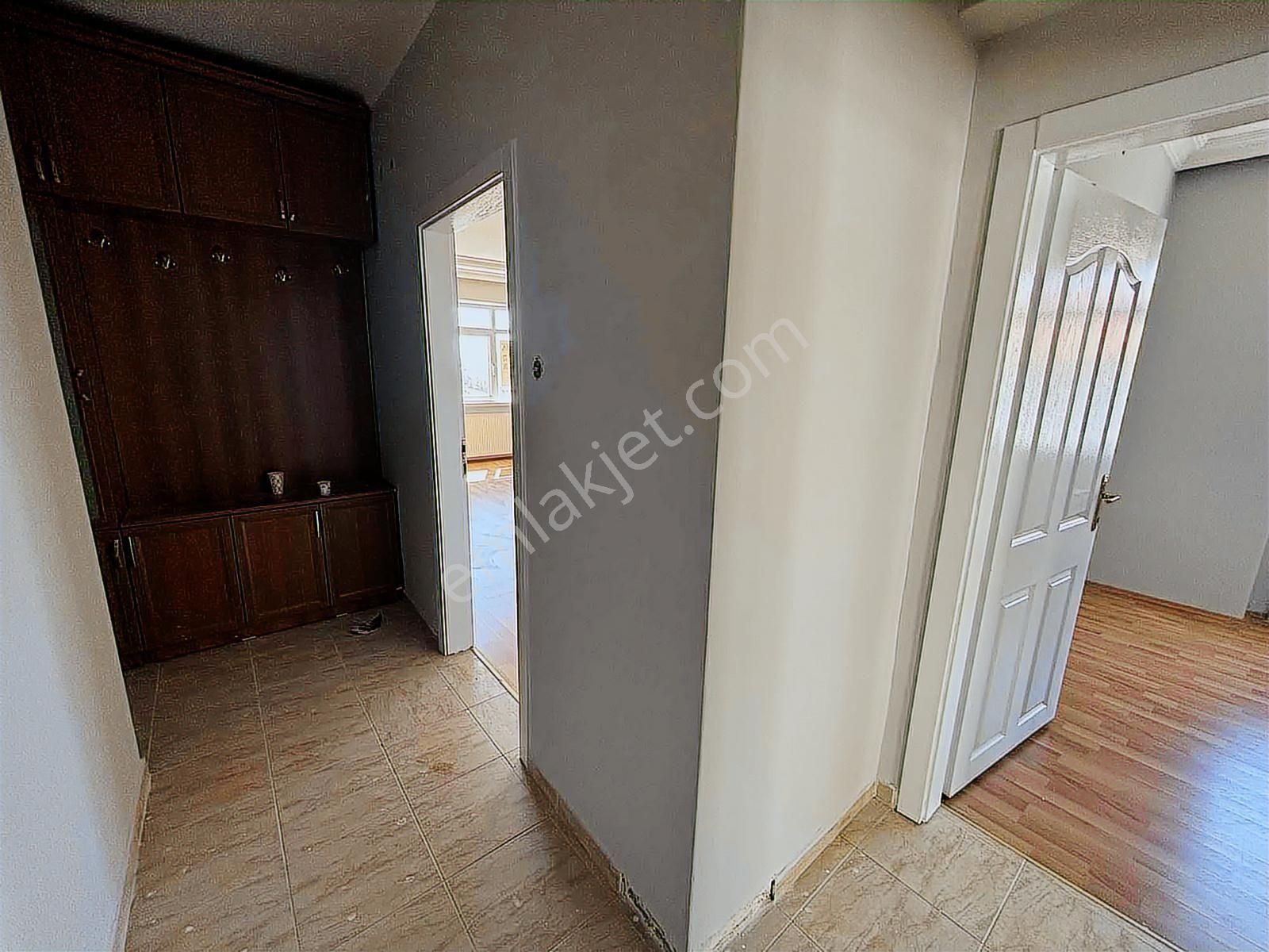 Şehitlik Mahallesi 5+1 Kiralık Dubleks - Görsel 12
