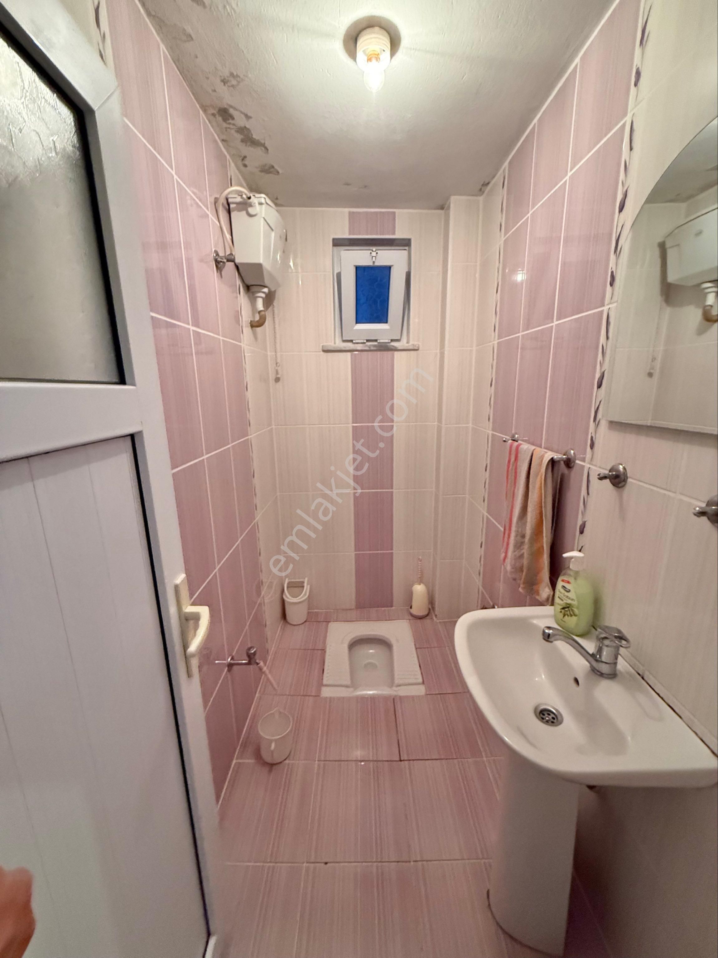 Vb Gayrimenkul Bağlarbaşın'da Satılık 3 Katlı Müstakil Bina - Görsel 14