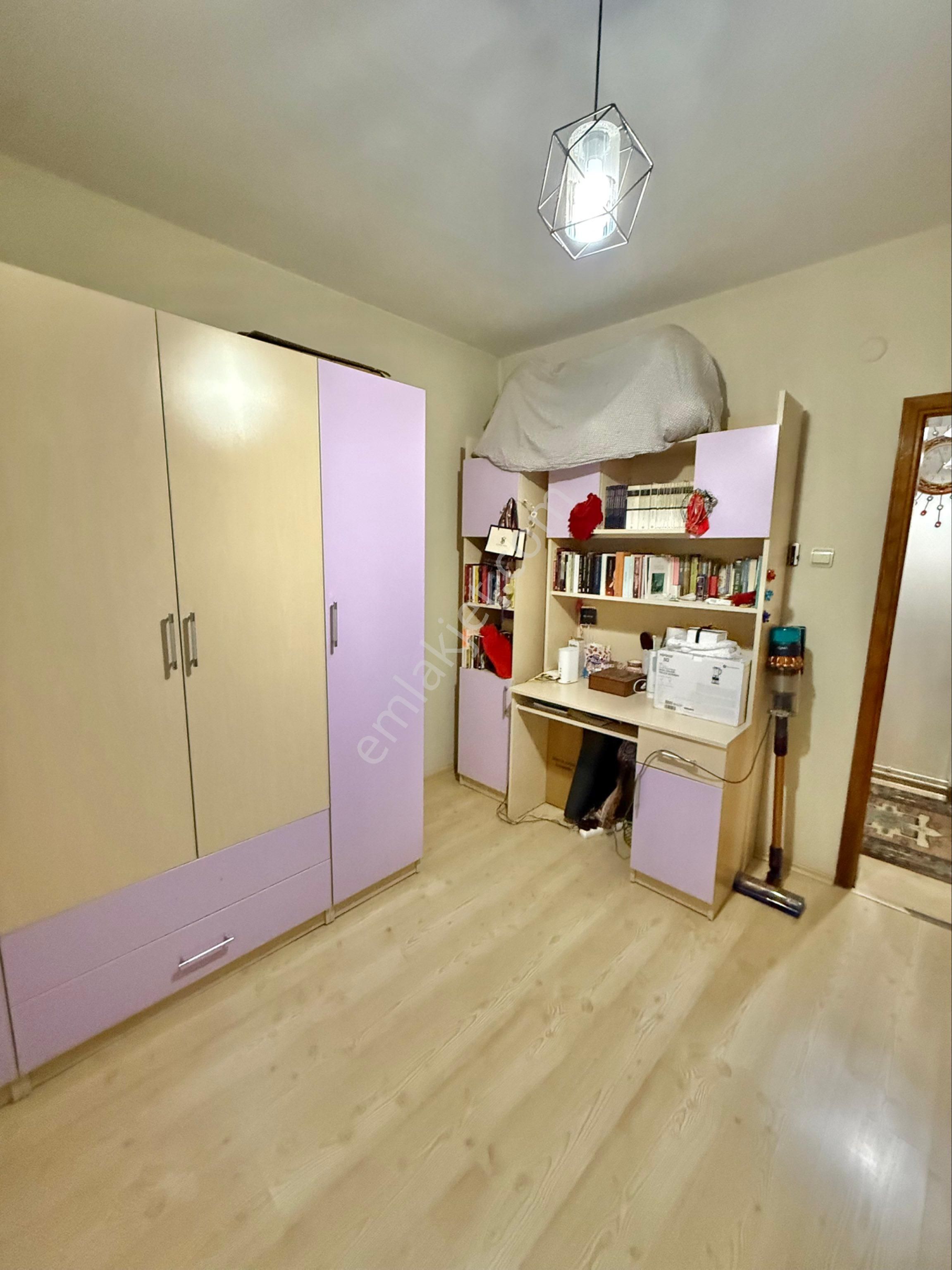 Vb Gayrimenkul Bağlarbaşın'da Satılık 3 Katlı Müstakil Bina - Görsel 8