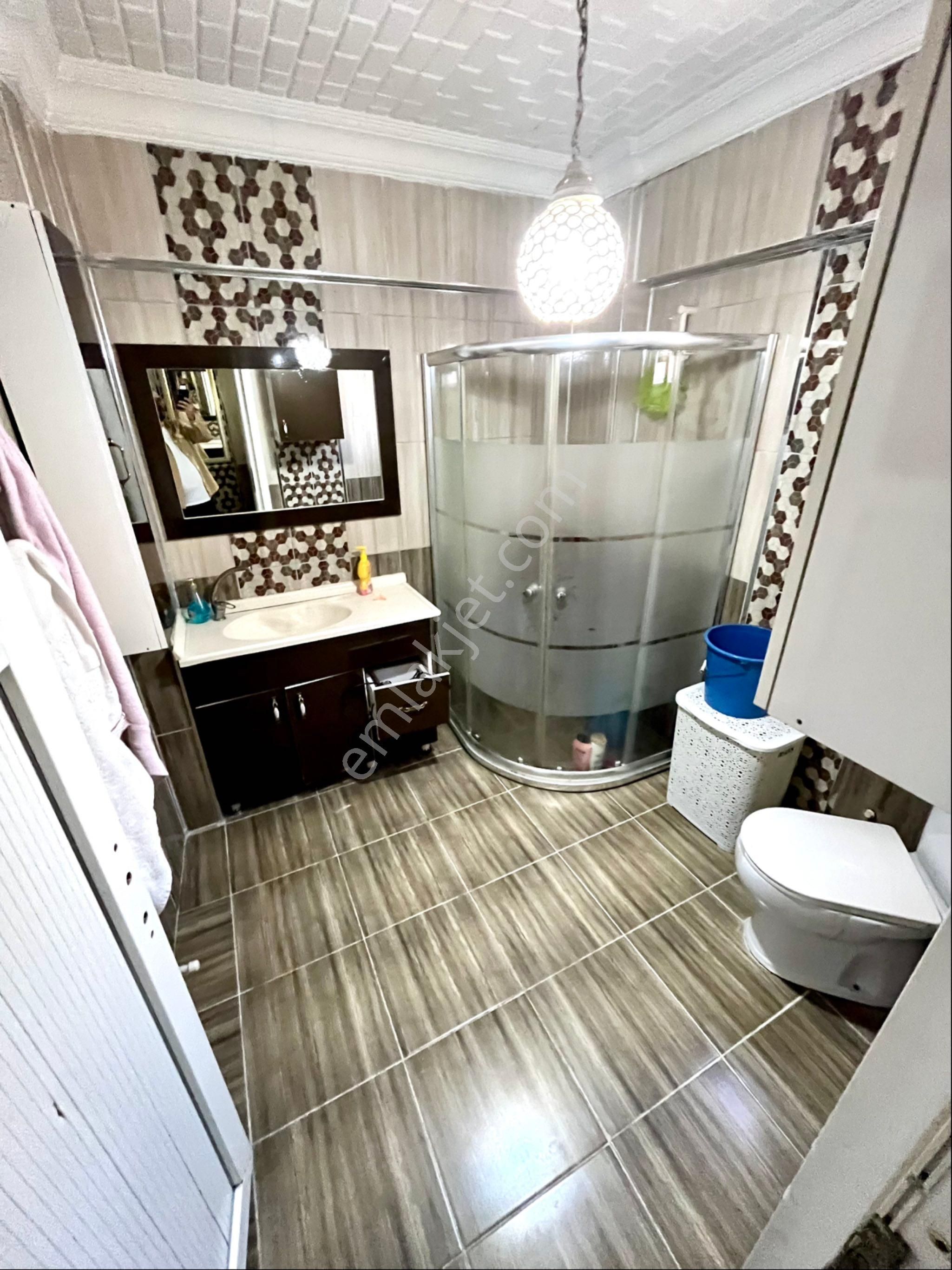 Bağcılar Barbaros Mahallesinde Satılık Dubleks 5+1 180m2 - Görsel 12