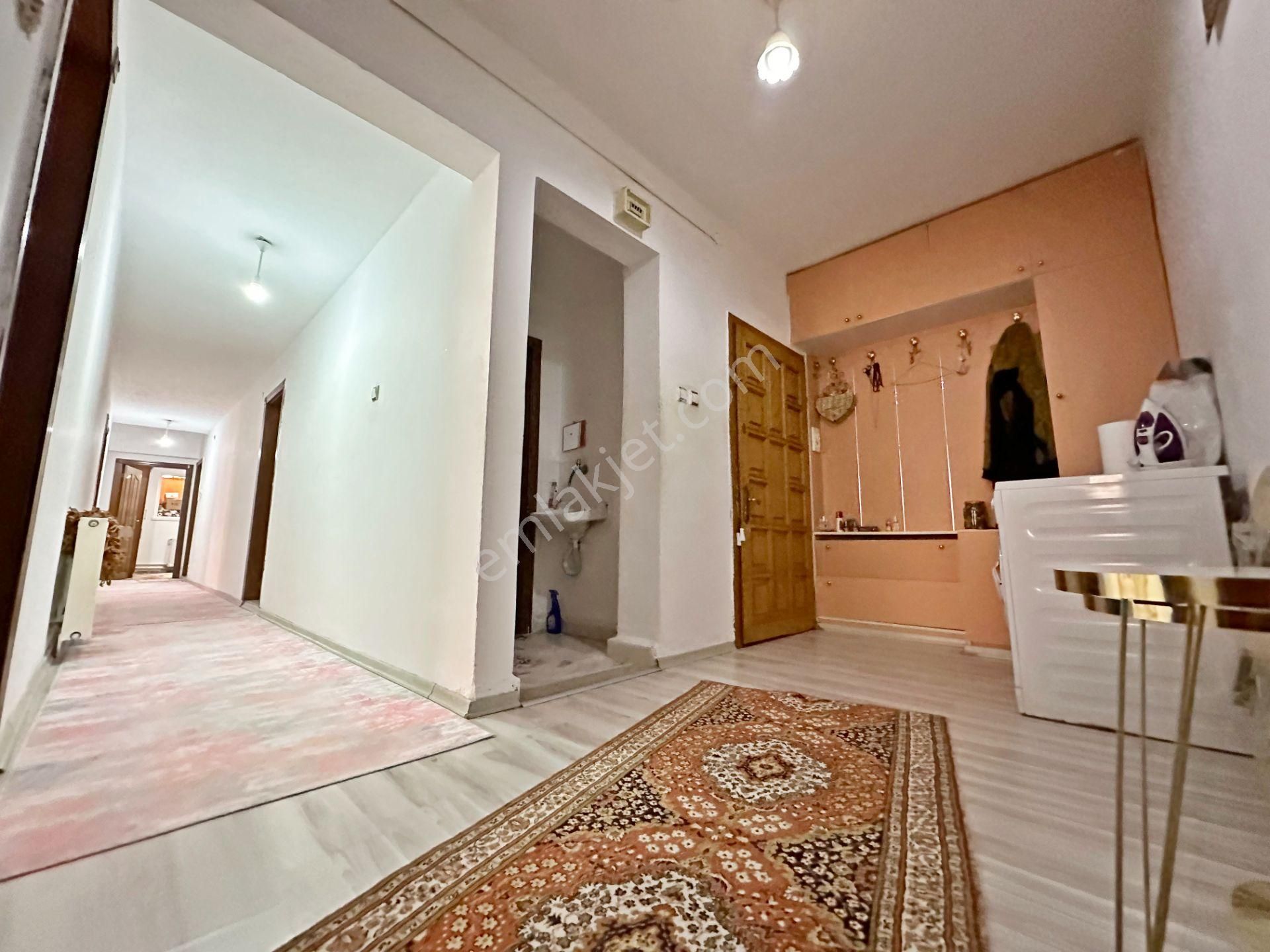 Etlik Anadolu Lisesi Yakını Esertepe'de 3,5+1 Kilerli Satılık Daire 1.katta Bağımsız Salon - Görsel 15