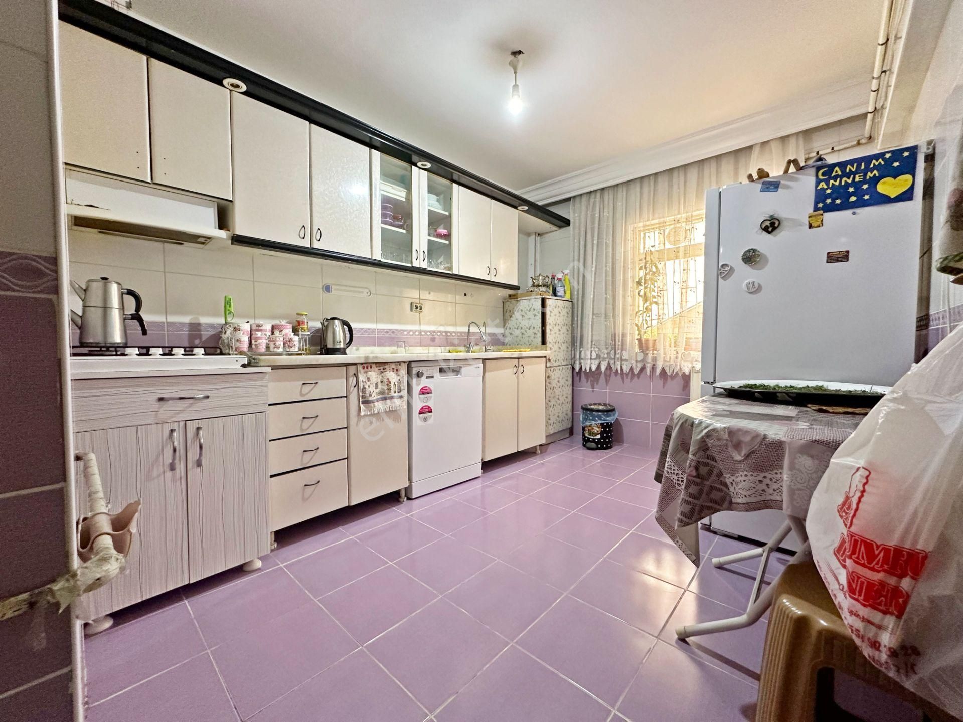 Etlik Anadolu Lisesi Yakını Esertepe'de 3,5+1 Kilerli Satılık Daire 1.katta Bağımsız Salon - Görsel 2