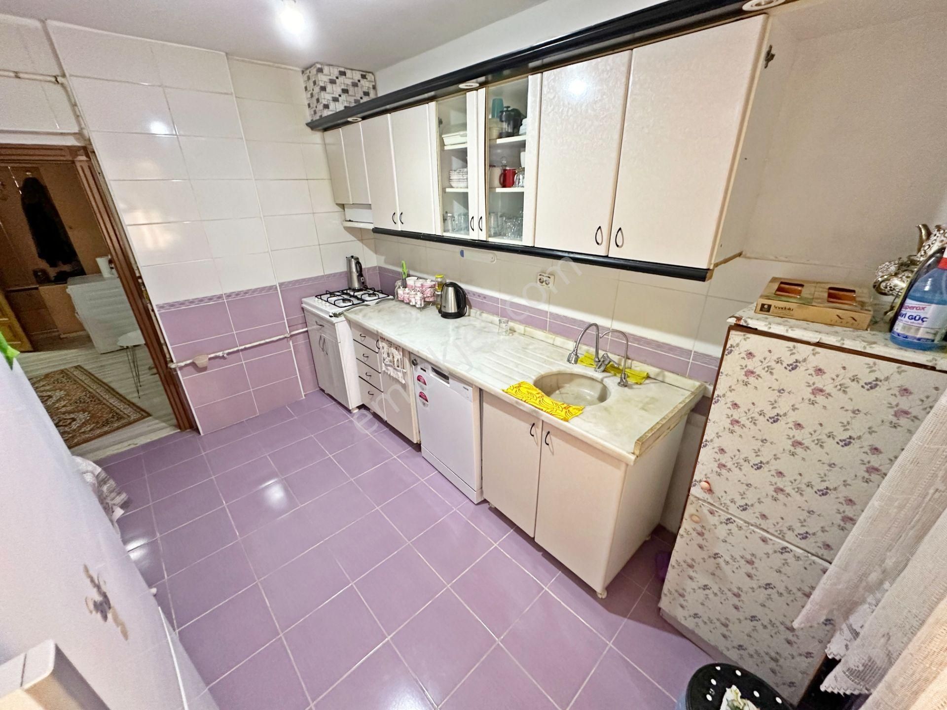 Etlik Anadolu Lisesi Yakını Esertepe'de 3,5+1 Kilerli Satılık Daire 1.katta Bağımsız Salon - Görsel 3