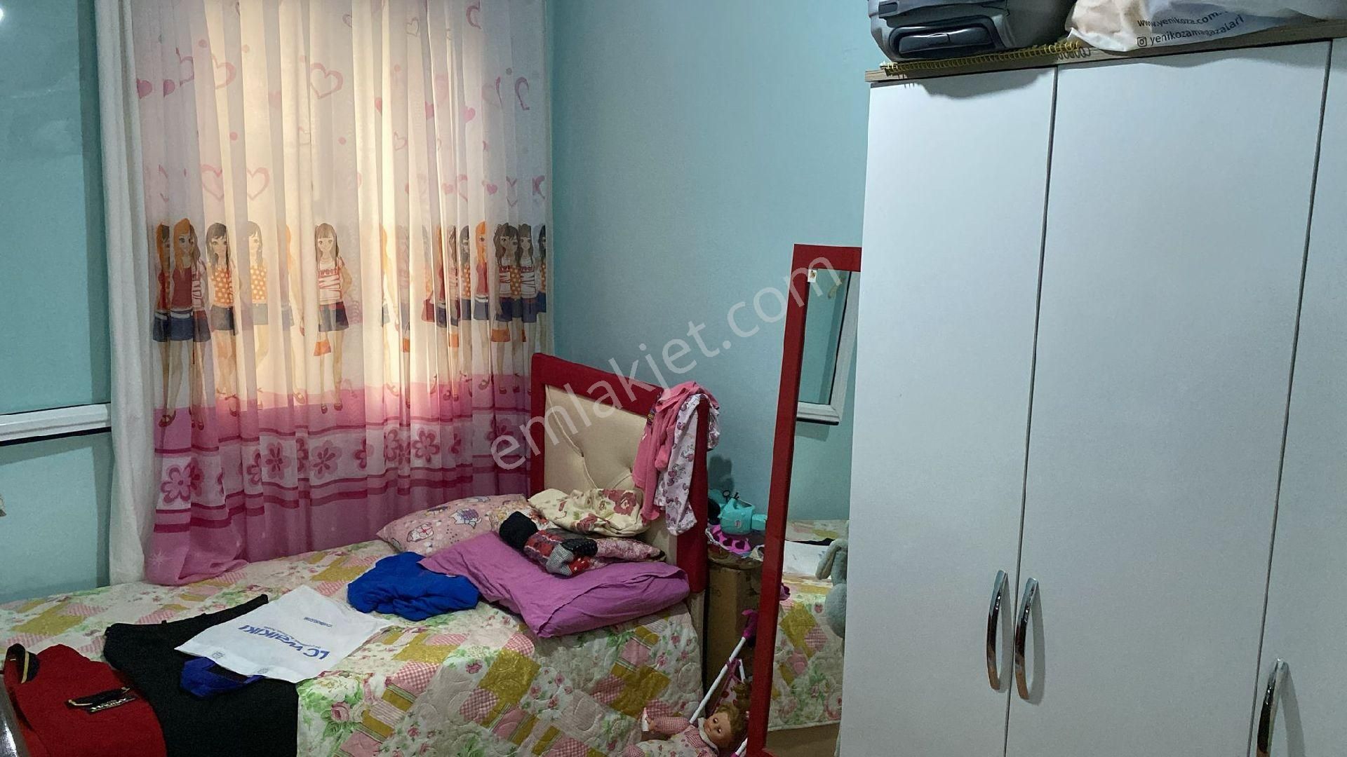 100.yılda,3 + 1,kapalı Mutfak,parkeli,satılık Y.giriş Katı Daire - Görsel 4