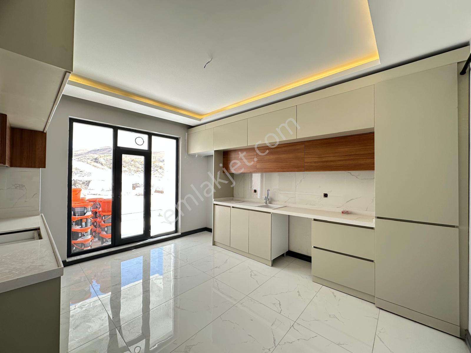 Atılım Gold Emlaktan Erzurum Yıldızkentte Satılık 3+1 Sıfır Daire - Görsel 2