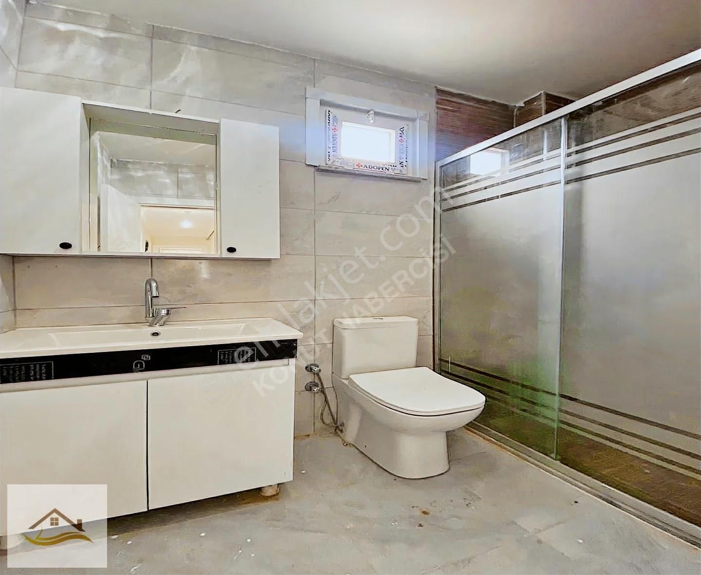 Konut Habercisin'den Cadde Üzerin'de Açık Otoparklı Ferah 2+1 - Görsel 4