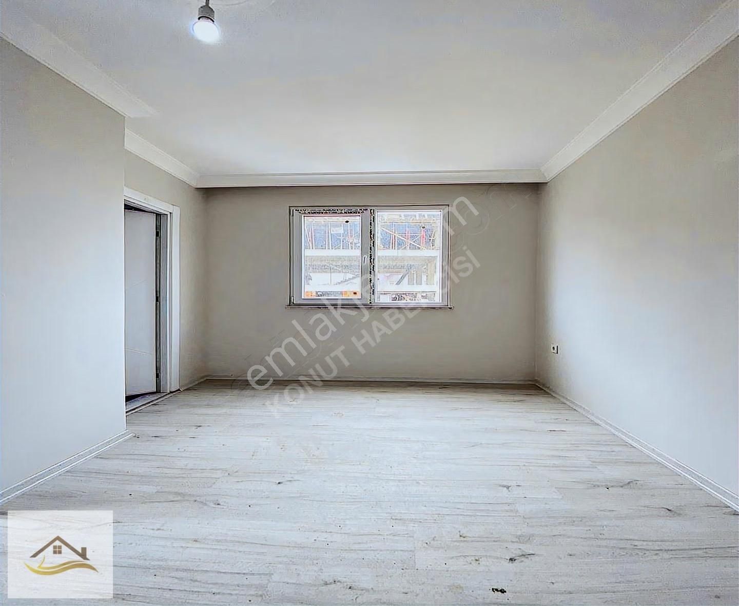 Konut Habercisin'den Cadde Üzerin'de Açık Otoparklı Ferah 2+1 - Görsel 11