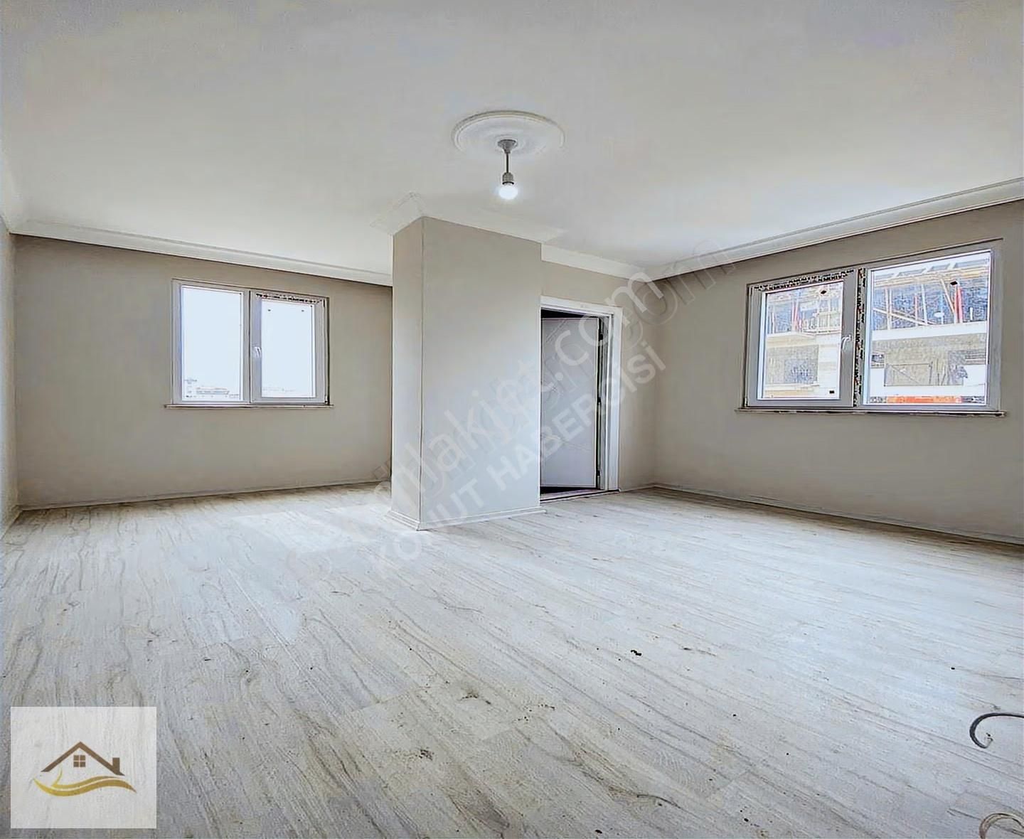 Konut Habercisin'den Cadde Üzerin'de Açık Otoparklı Ferah 2+1 - Görsel 7