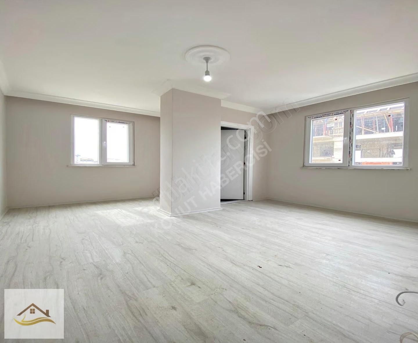 Konut Habercisin'den Cadde Üzerin'de Açık Otoparklı Ferah 2+1 - Görsel 22