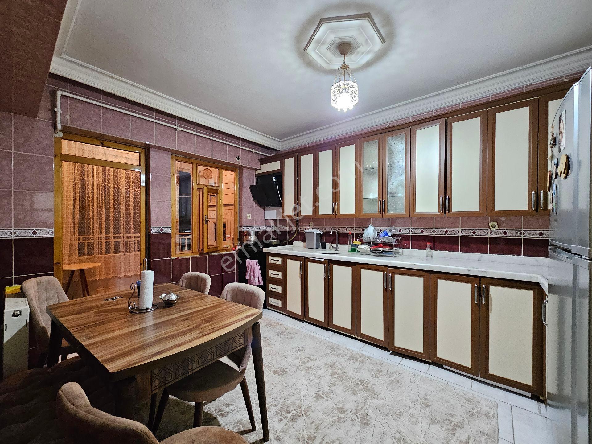 Kayapınar Evlendirme Dairesi Karşısı 4+1 240 M2 Satılık Daire - Görsel 14