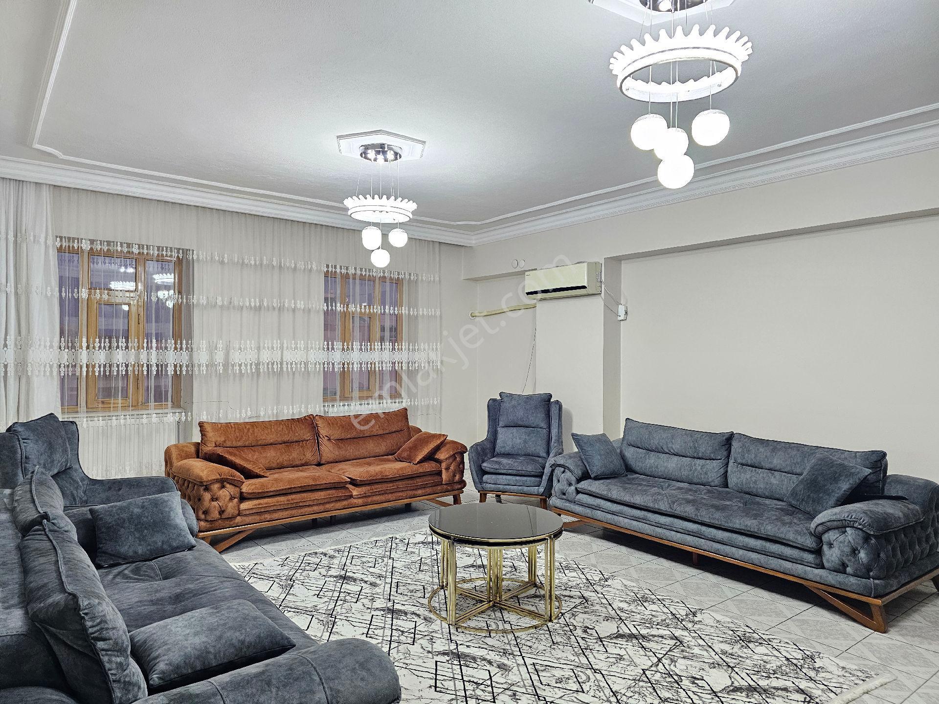Kayapınar Evlendirme Dairesi Karşısı 4+1 240 M2 Satılık Daire - Görsel 4