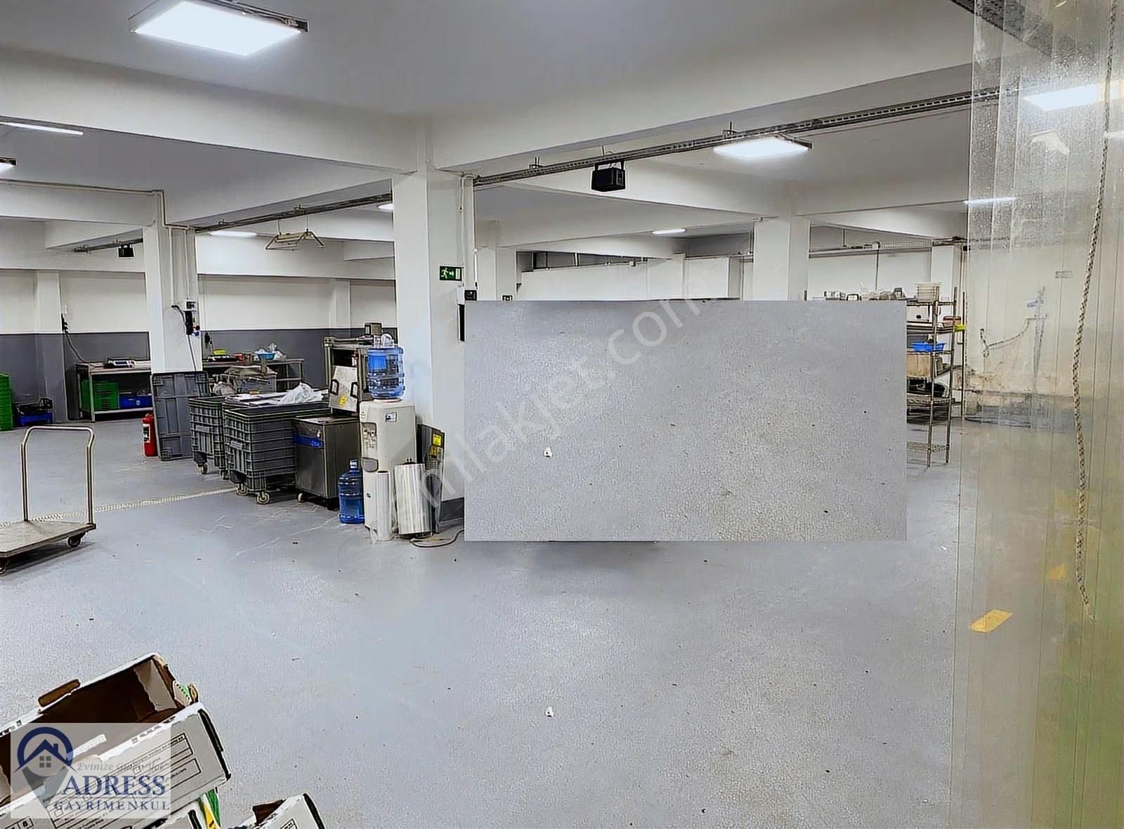 Adressten 3 Metre Tavan Yüksekliği 600m2 Kiralık Depo Antrepo - Görsel 3