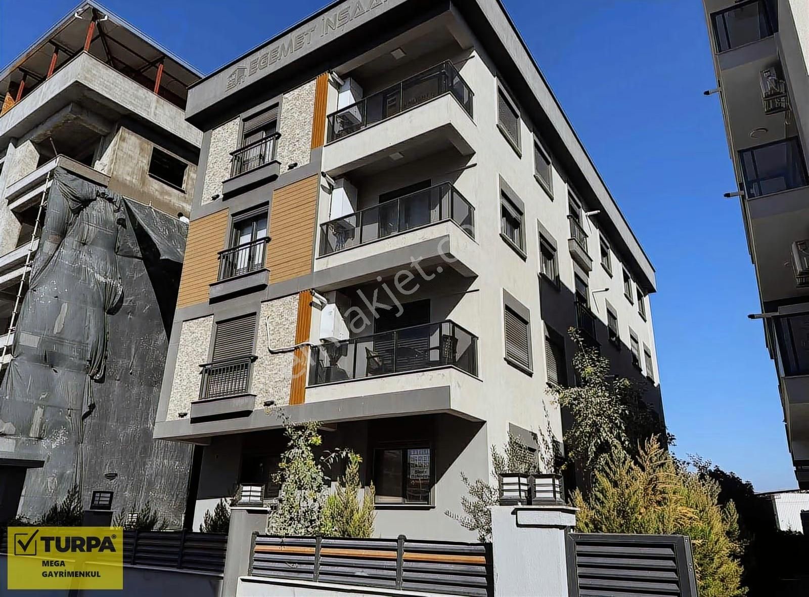 Turpa Dan Seyrek Te Üniversite Yakını Satılık Sıfır 2+1 Daire