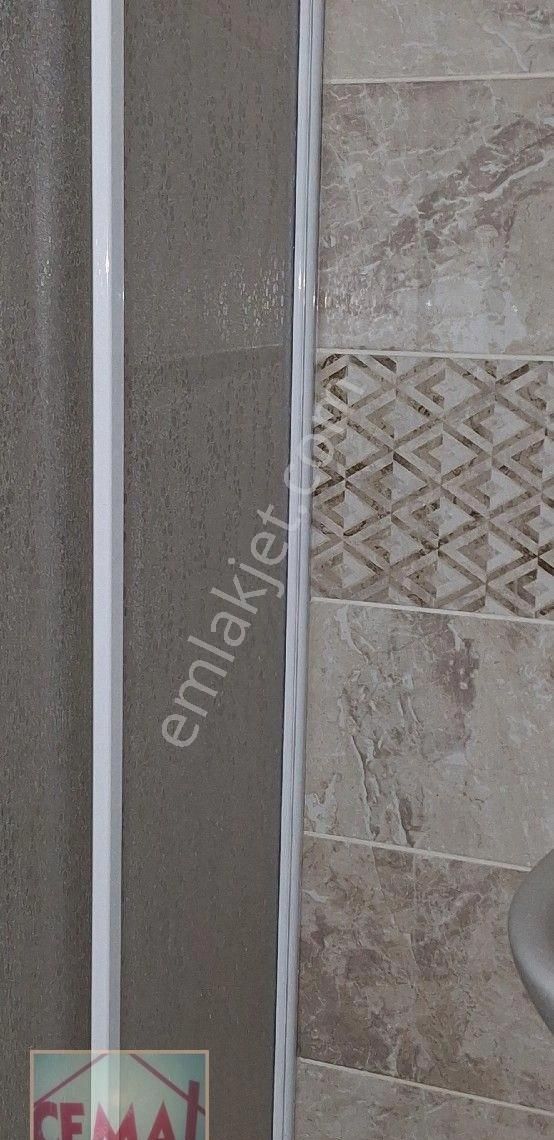 Bursa Cemal Emlak Güzelyalı Duran Camii Karşı Aralık 2+1 Daire - Görsel 8