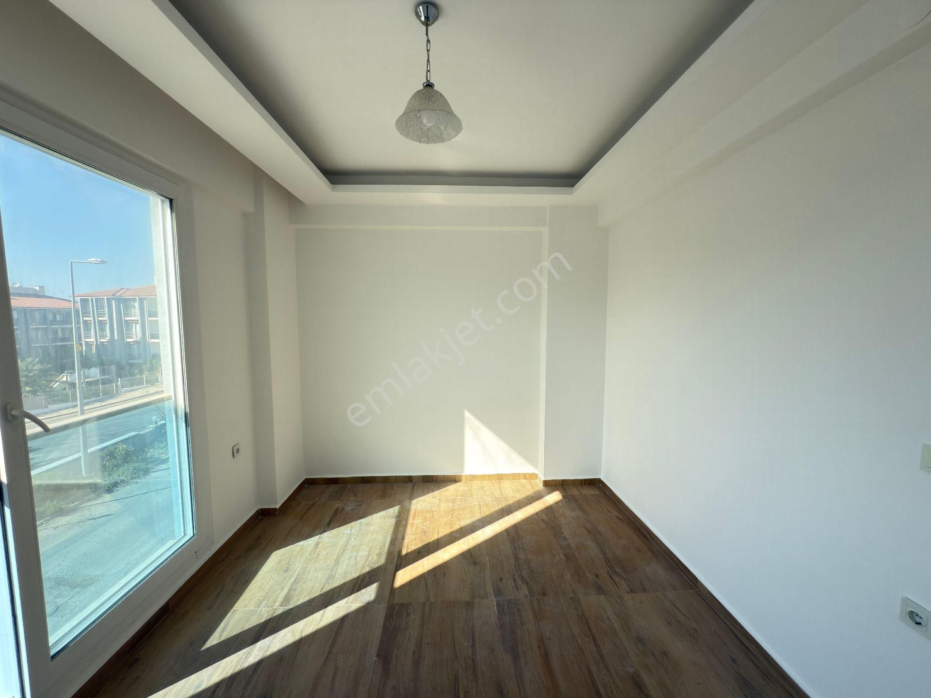 Eşin Gold'ta Her İki Balkonu Da Köşe Cephede,önü Açık, Ferah,3+1 - Görsel 19