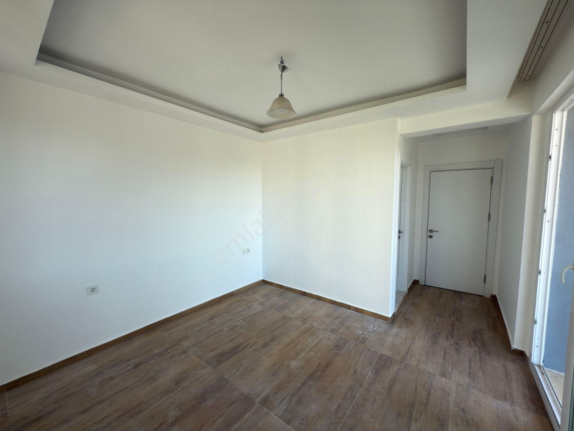 Eşin Gold'ta Her İki Balkonu Da Köşe Cephede,önü Açık, Ferah,3+1 - Görsel 11