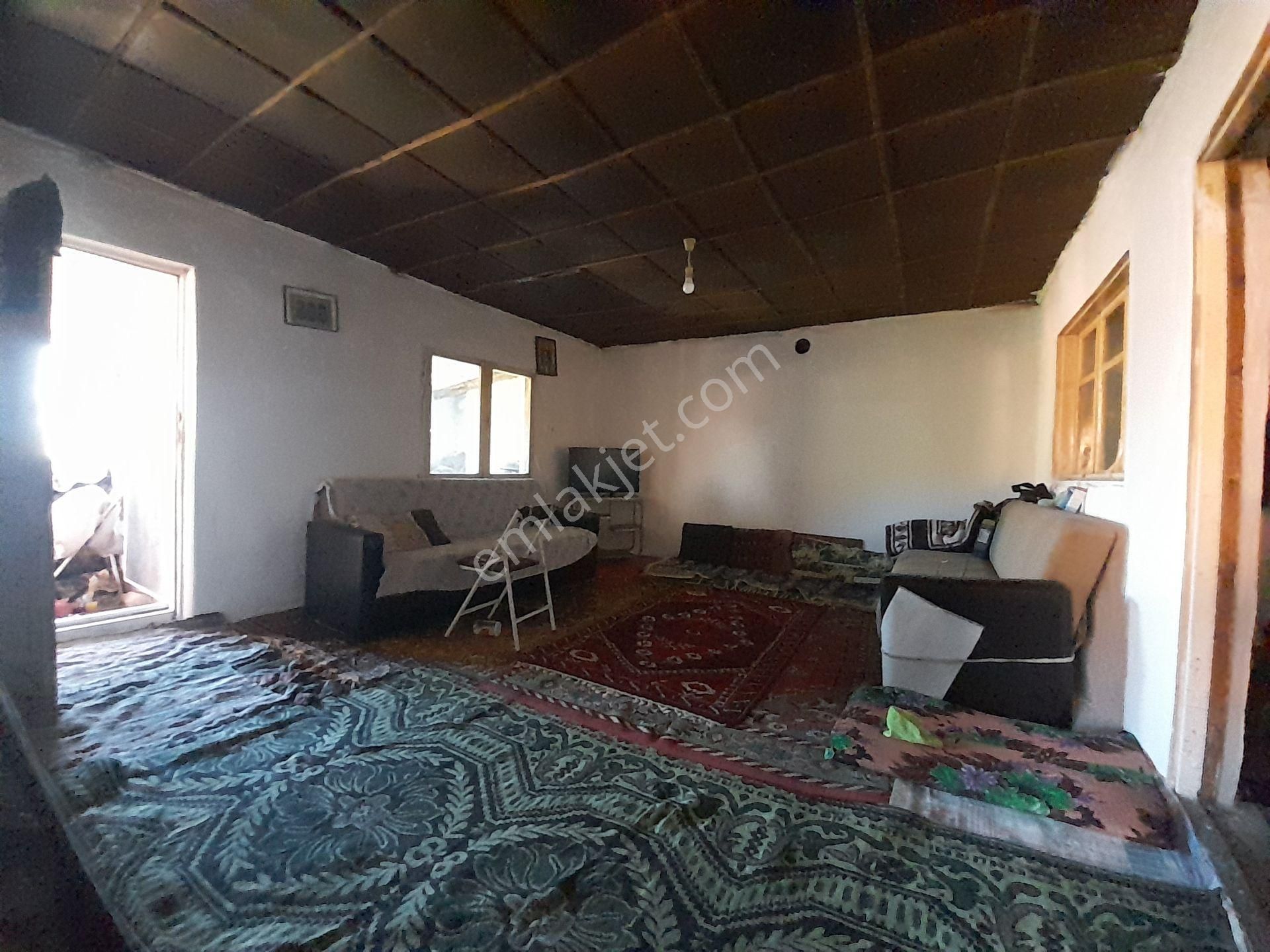 İzmir Bergama Çakırlar Mah. 346 M2 Arsa İçinde Satılık Köy Evi - Görsel 5