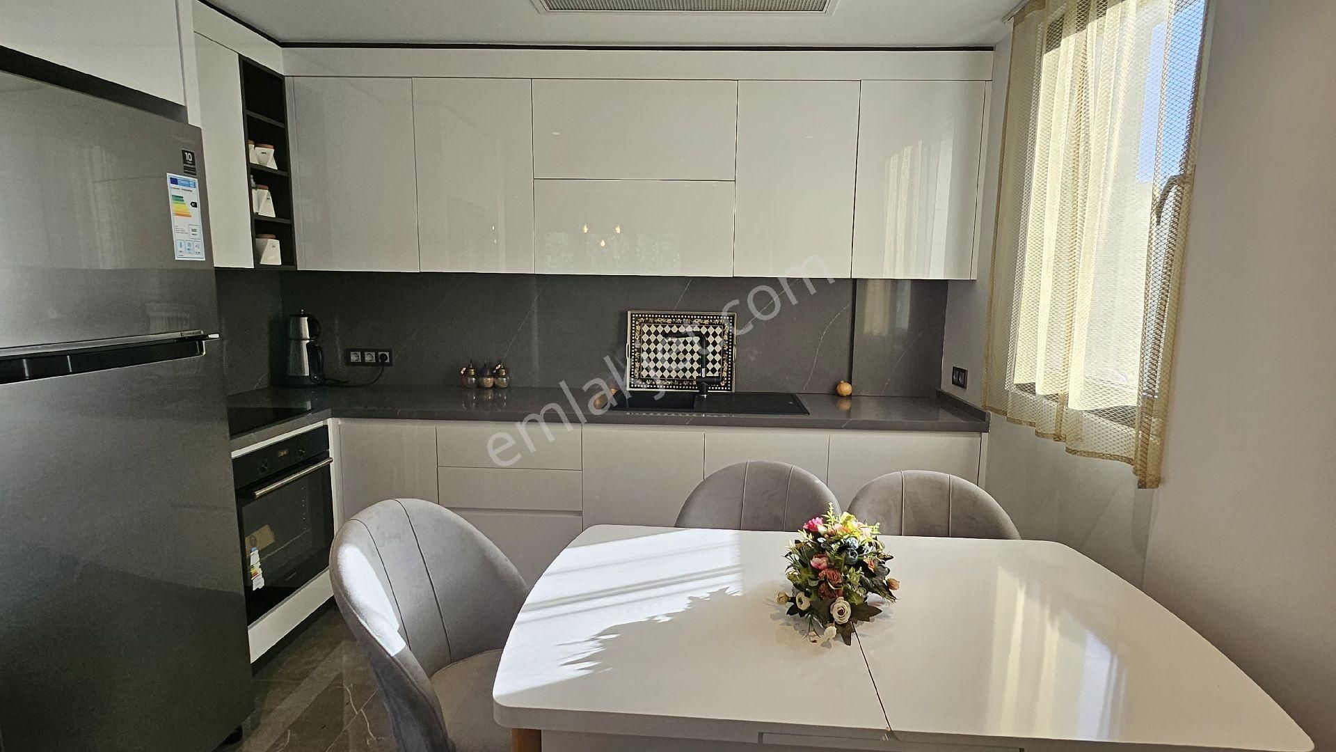 Bodrum Gölköy'de Butik Havuzlu Sitede Eşyalı 3+1 Kiralık Dubleks - Görsel 6