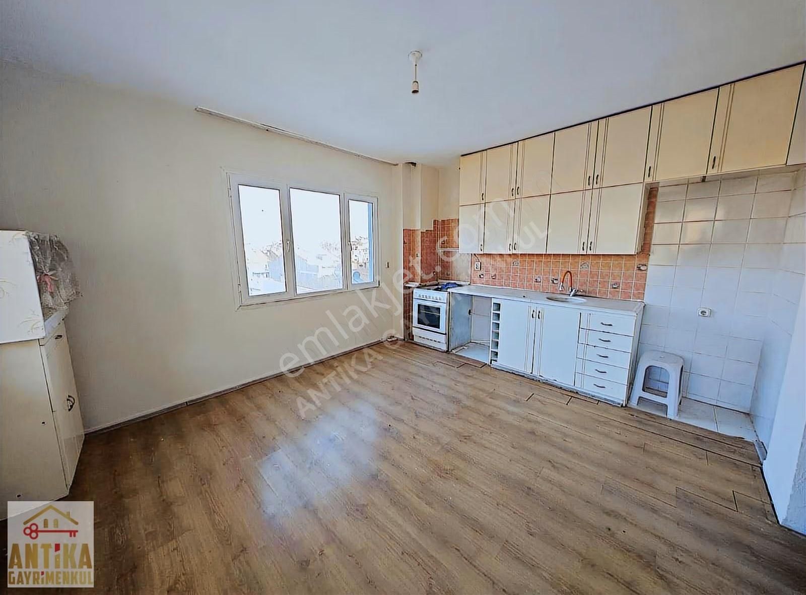 Antika Gayrimenkulden Şehrin Merkezinde Satılık Daire - Görsel 14