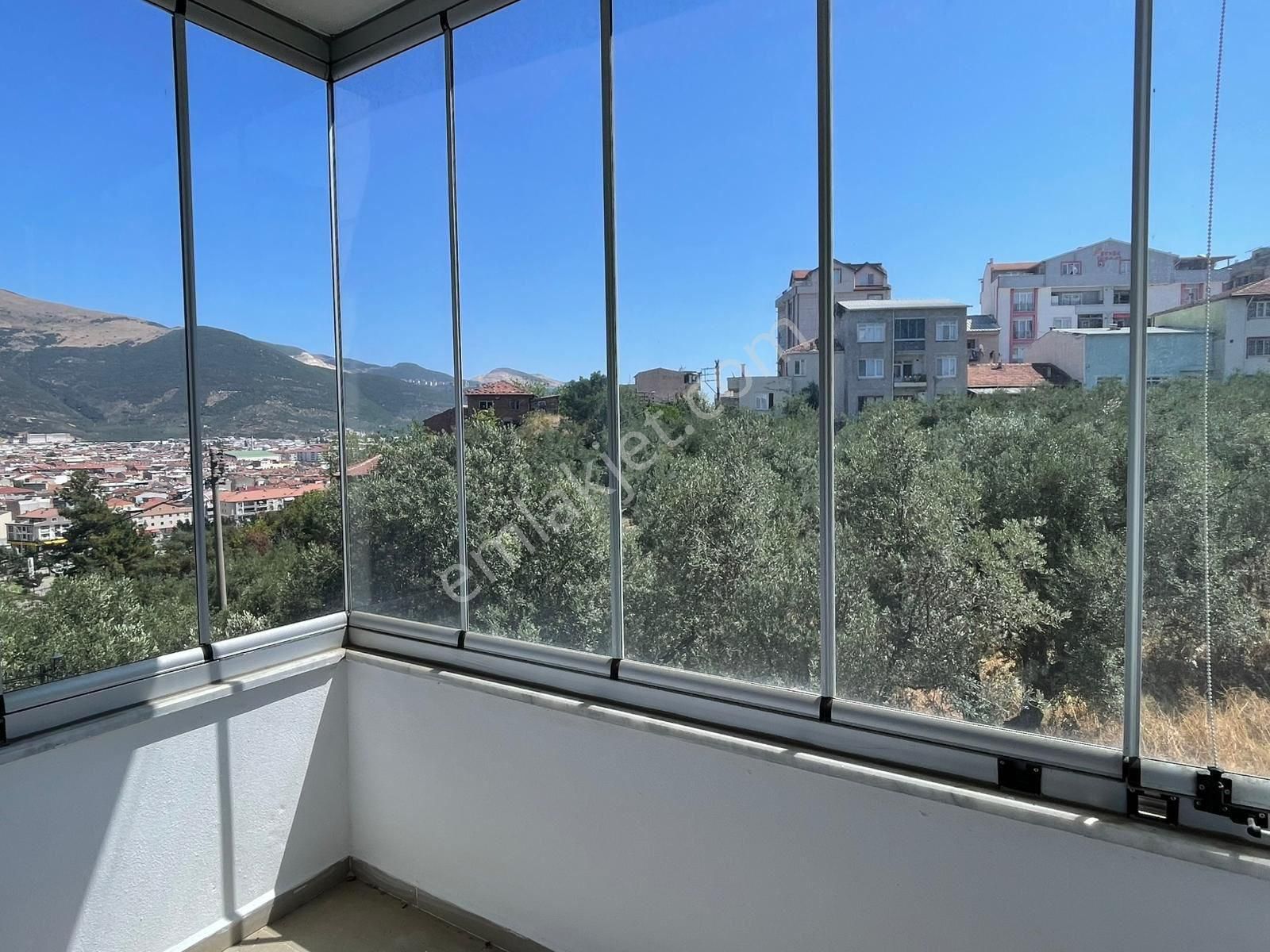 Gemliğin Gözde Semtinde 3+1 - Görsel 2