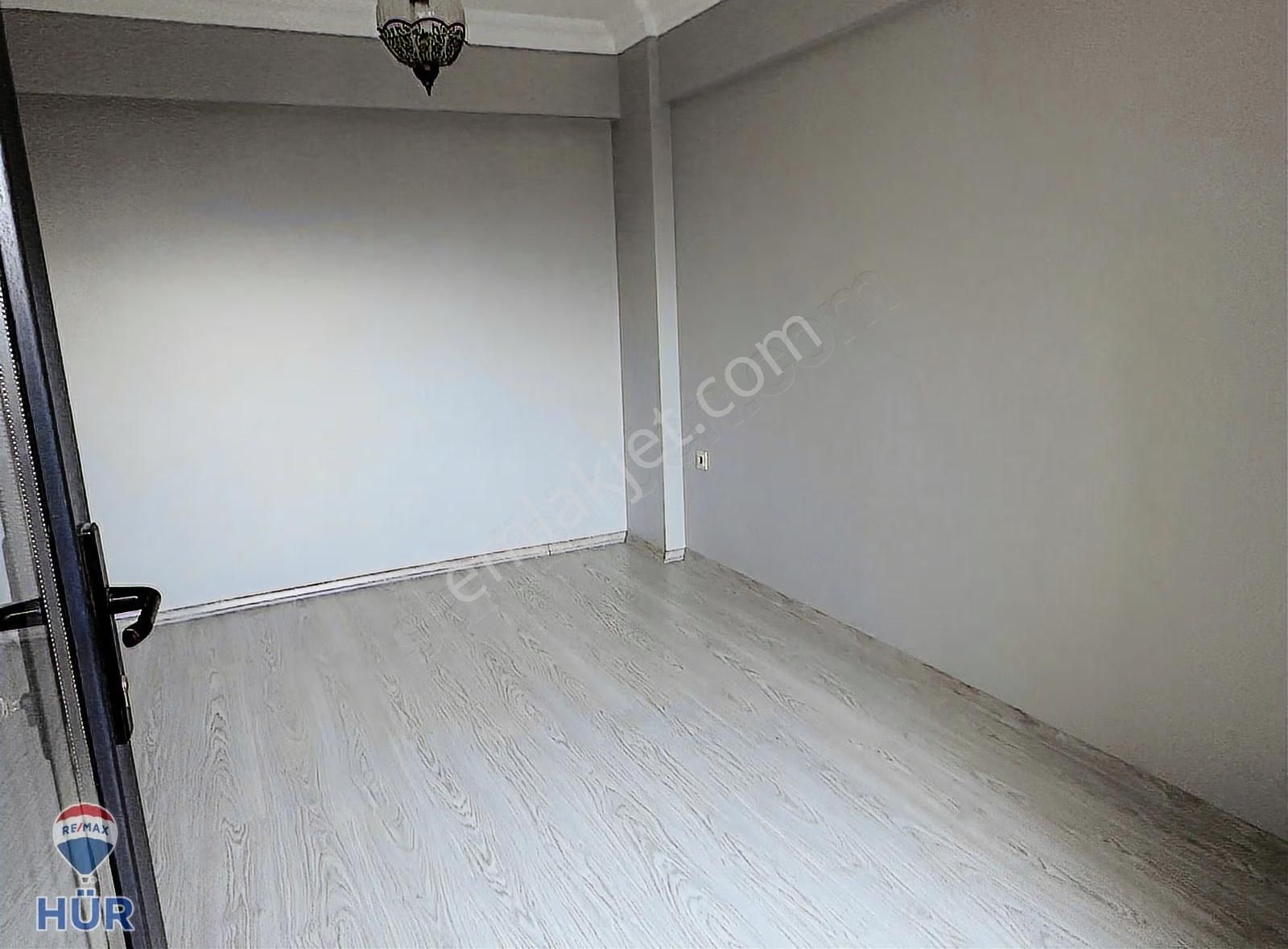Remax Hür Ayfer Sever'den Serdivan Avm Civarı 3+1 Satılık Daire - Görsel 14