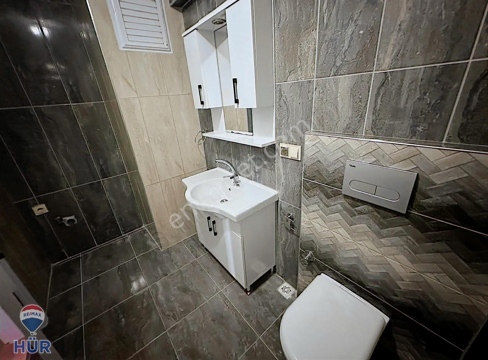 Remax Hür Ayfer Sever'den Serdivan Avm Civarı 3+1 Satılık Daire - Görsel 19