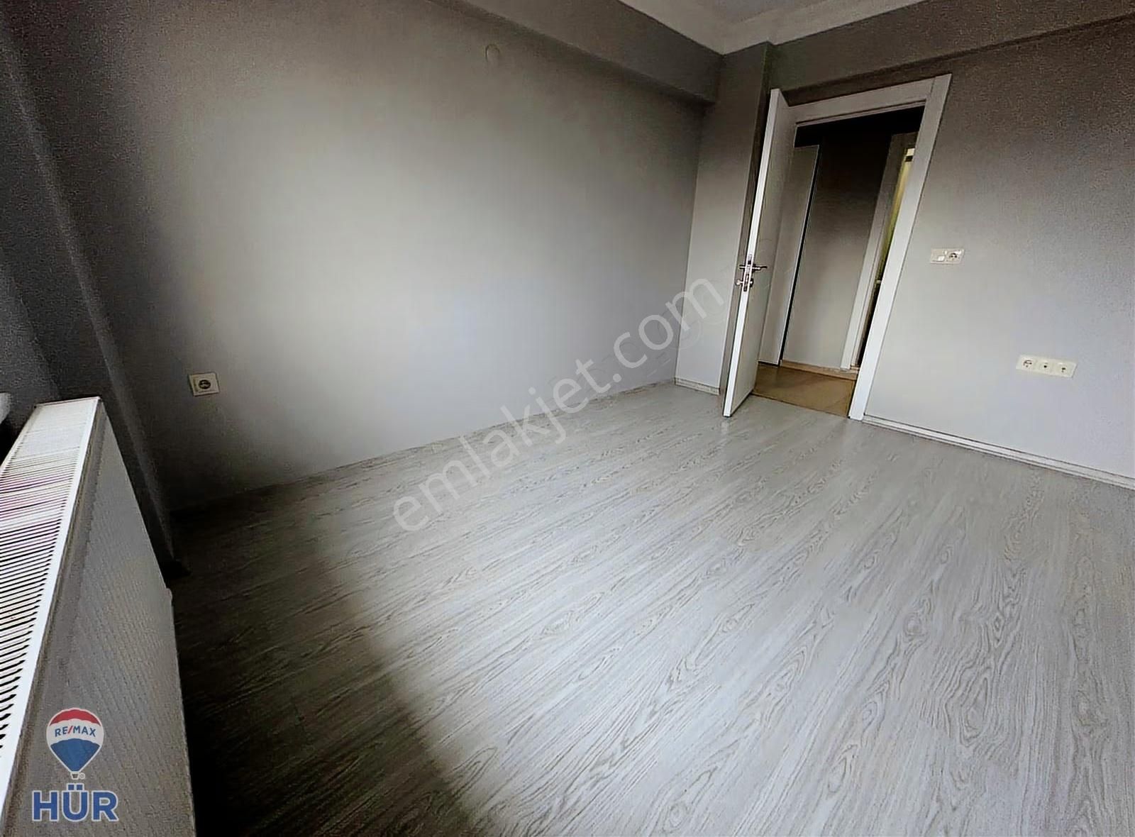 Remax Hür Ayfer Sever'den Serdivan Avm Civarı 3+1 Satılık Daire - Görsel 15