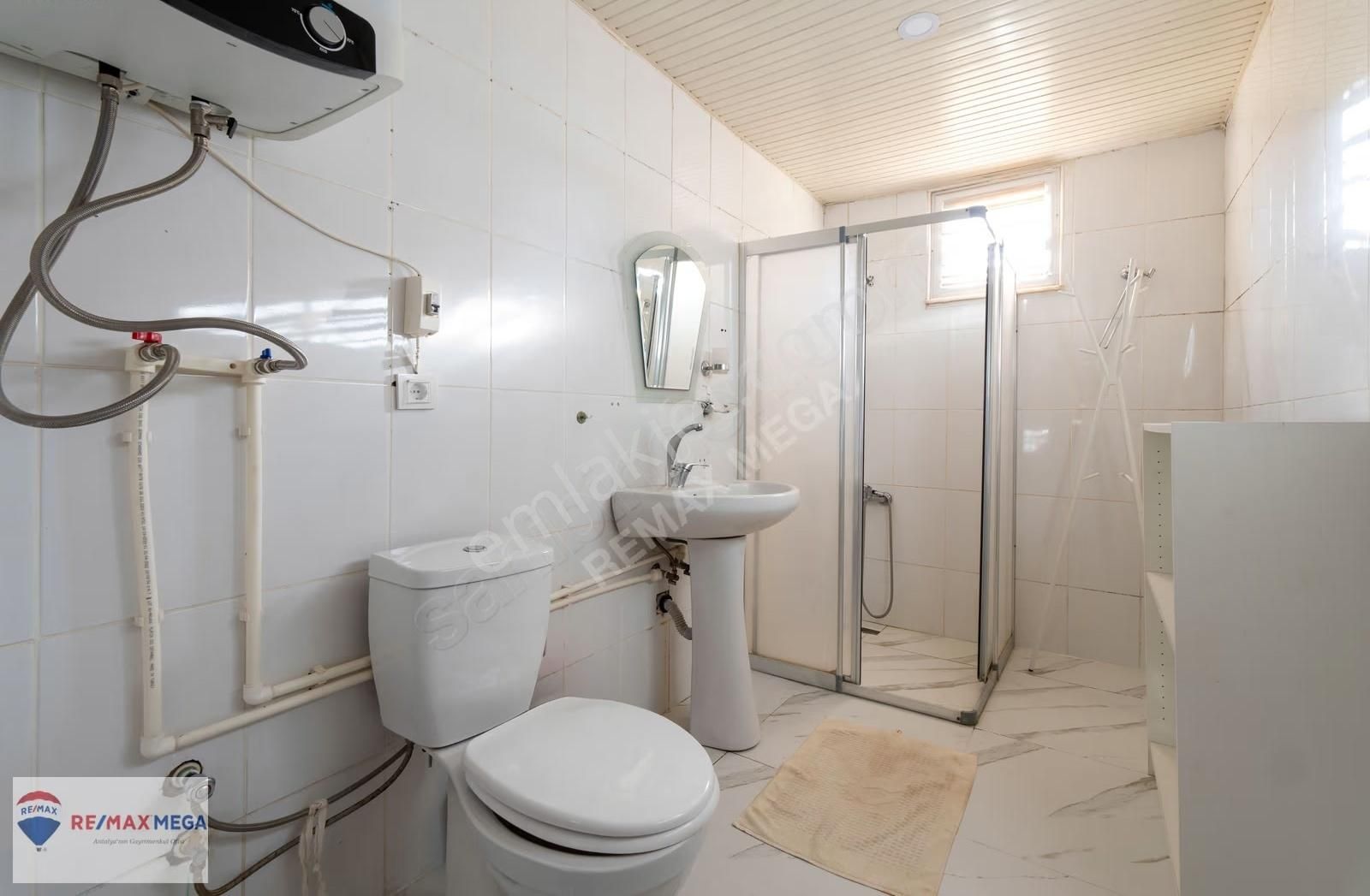 Döşemealtı Çığlıkda 944 M2 Arsa İçinde 6+2 Satılık Müstakil Ev - Görsel 3