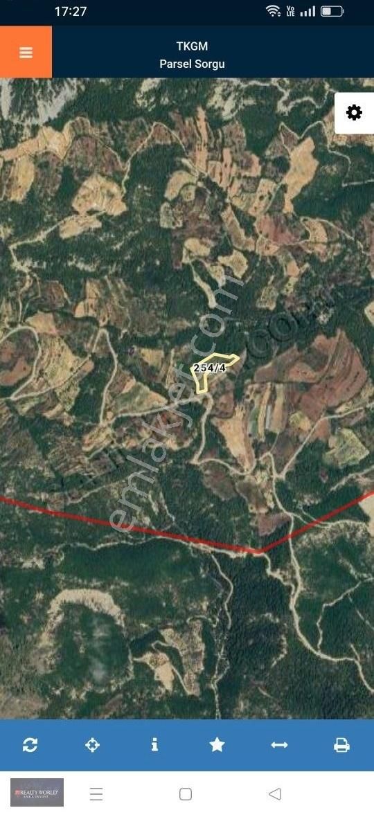Burdur Bucak Çamlıkavakta Satılık Yol Cepheli Tarla - Görsel 3