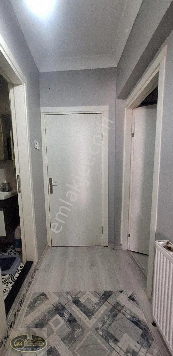 Hacıyusufta Valide Cami Karşısı Arakat 2+1masrafsız - Görsel 32